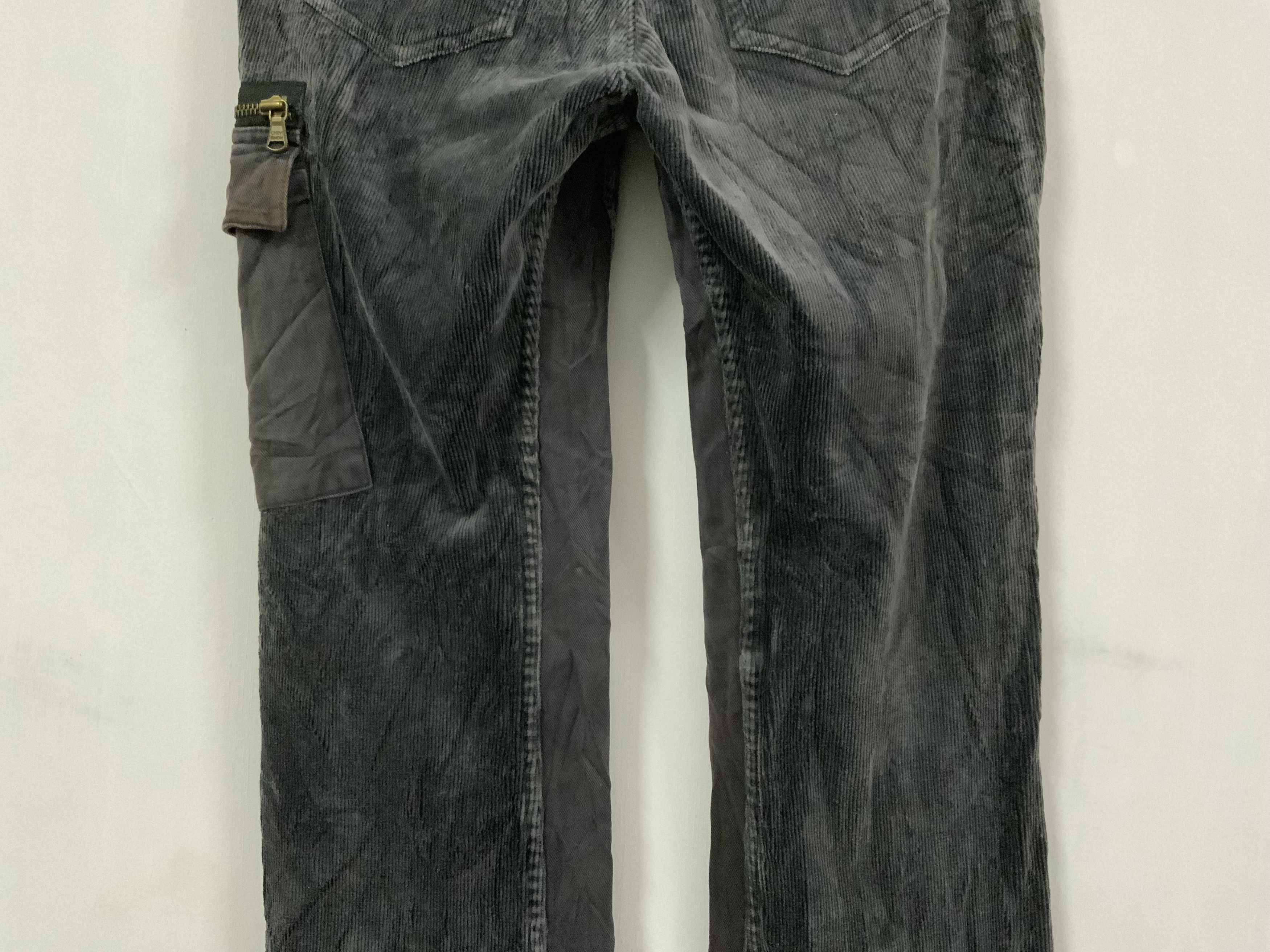 Chevignon Vintage Chevignon Corduroi Single Pocket Cargo Size US 34 / EU 50 - 8 Thumbnail