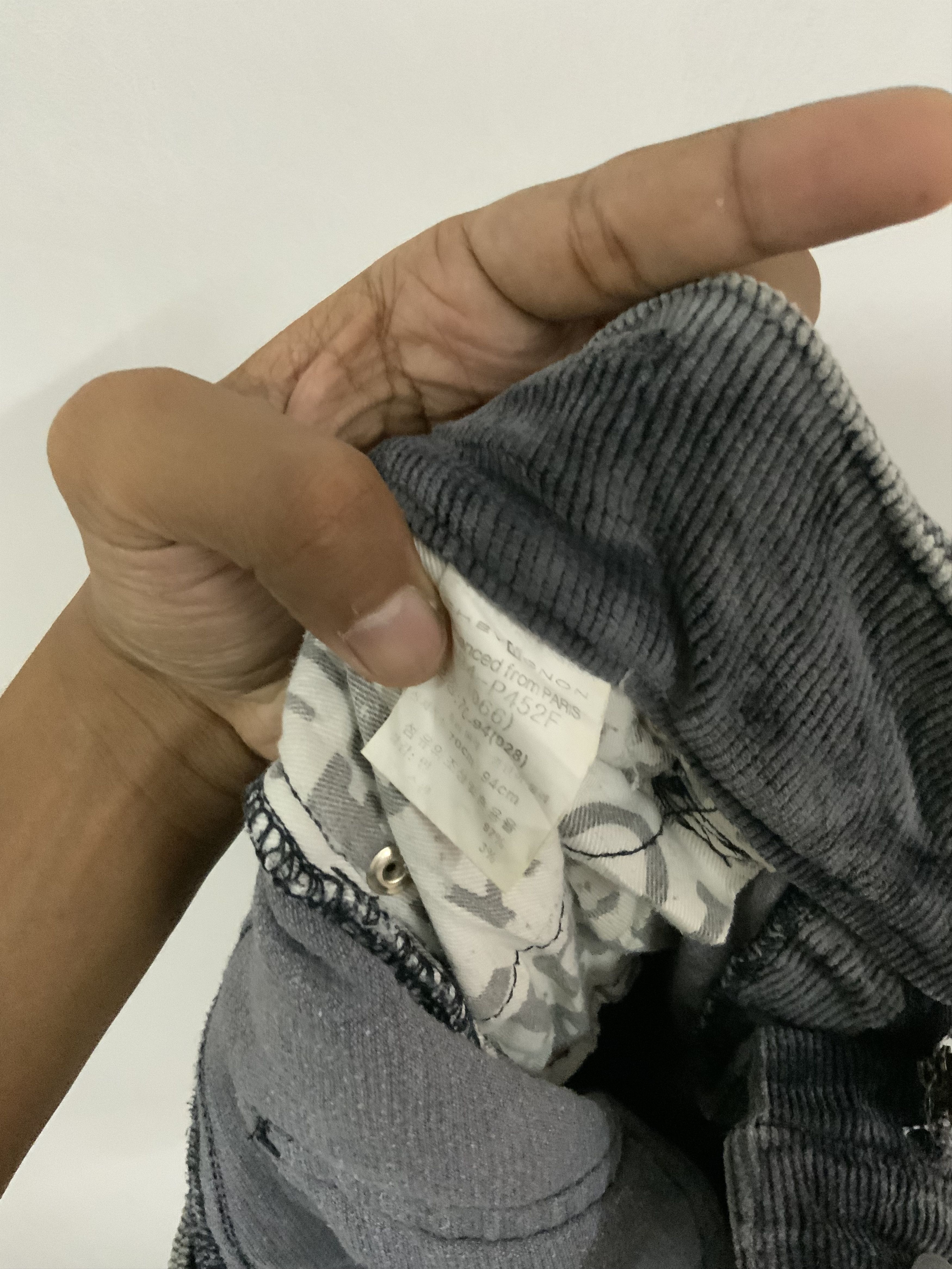 Chevignon Vintage Chevignon Corduroi Single Pocket Cargo Size US 34 / EU 50 - 15 Thumbnail