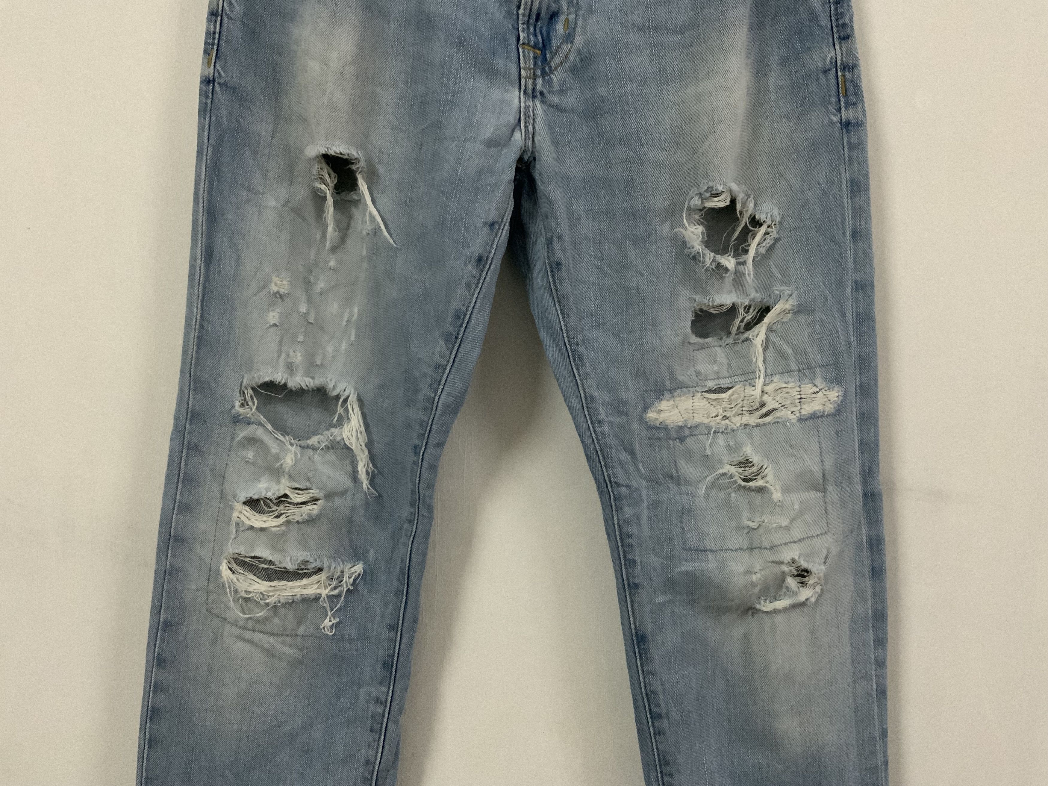 American Eagle Outfitters American Eagle Outfitter Distressed Denim Size US 32 / EU 48 - 4 Thumbnail