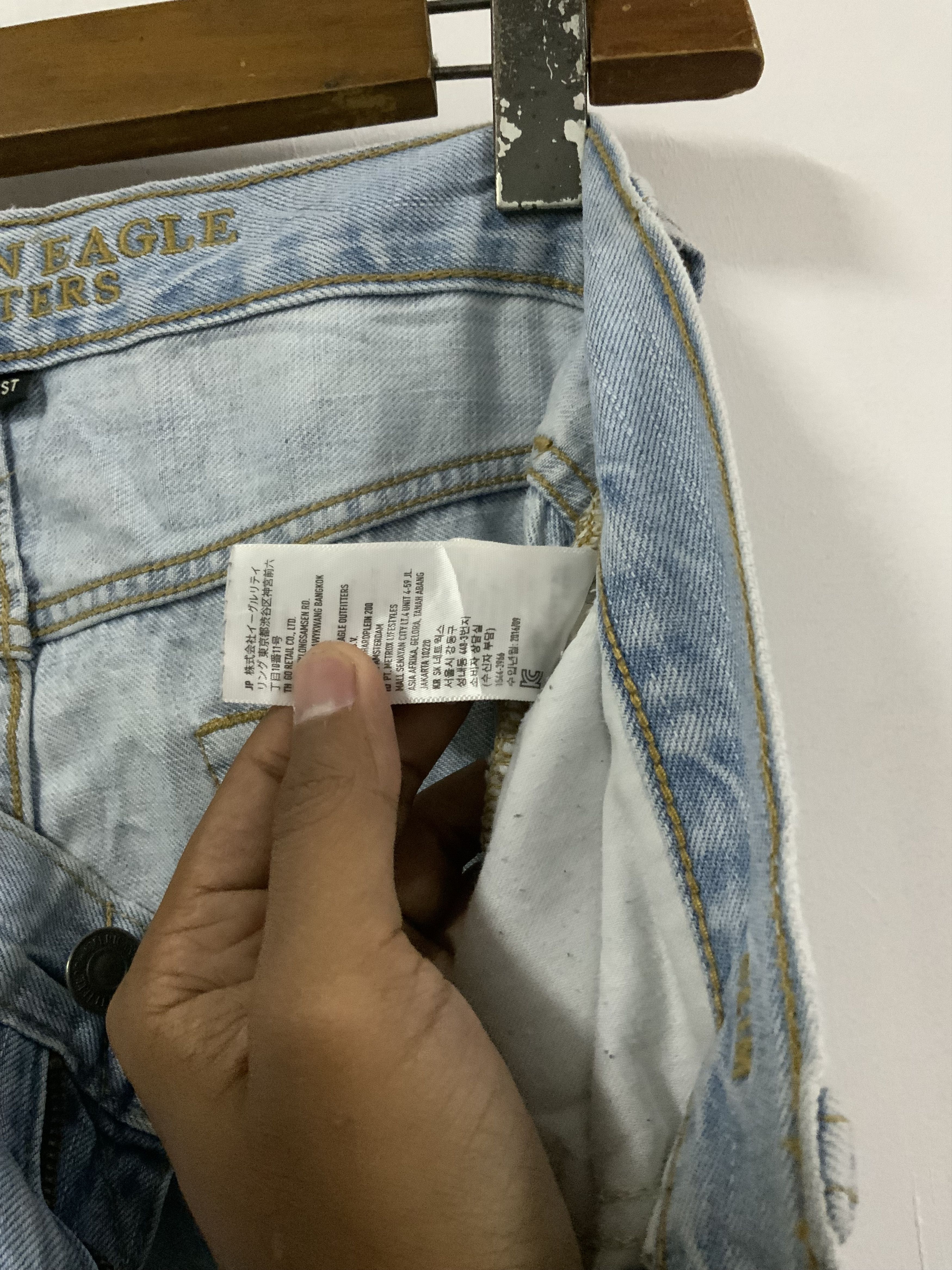 American Eagle Outfitters American Eagle Outfitter Distressed Denim Size US 32 / EU 48 - 18 Thumbnail