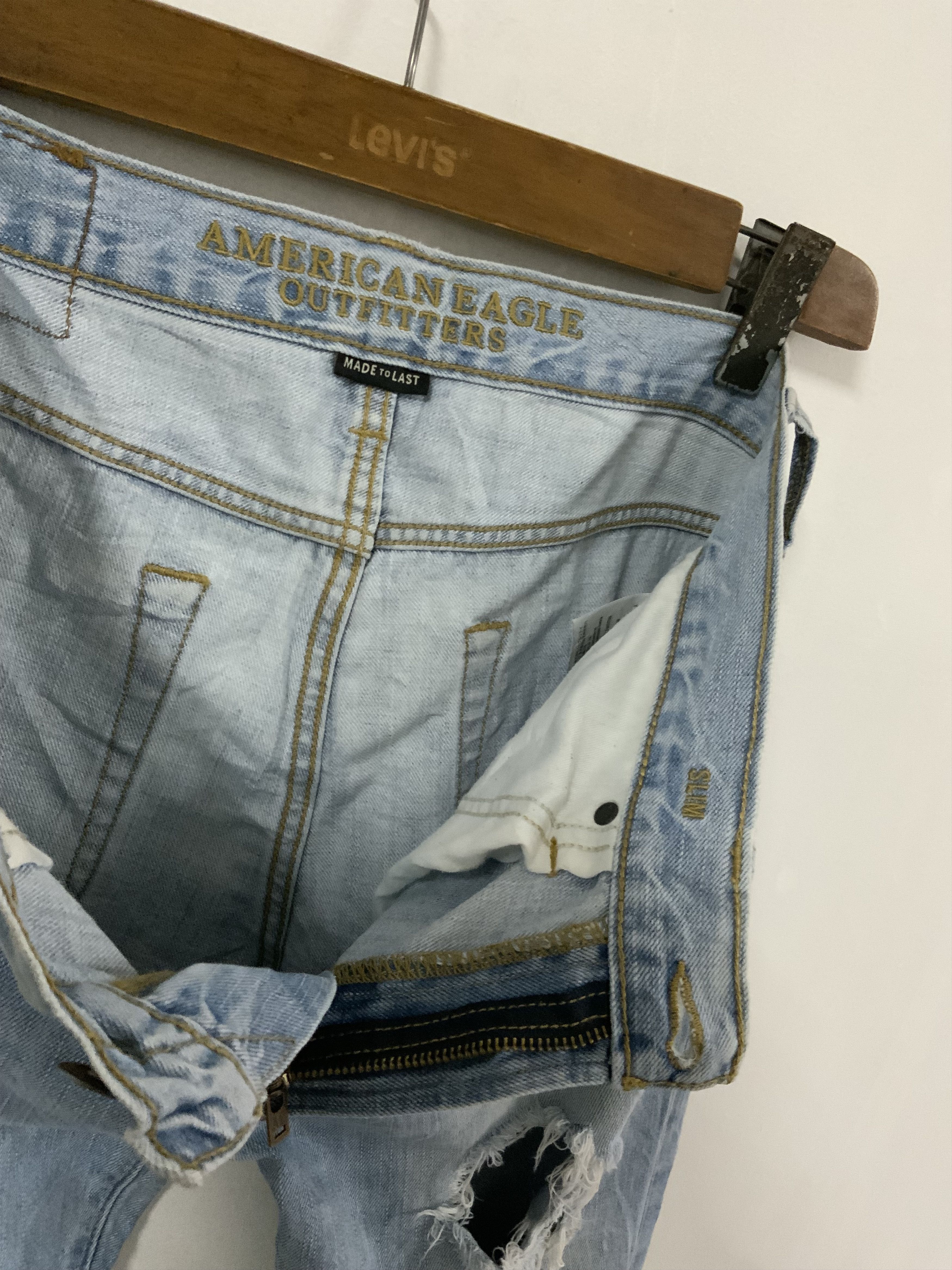 American Eagle Outfitters American Eagle Outfitter Distressed Denim Size US 32 / EU 48 - 13 Thumbnail