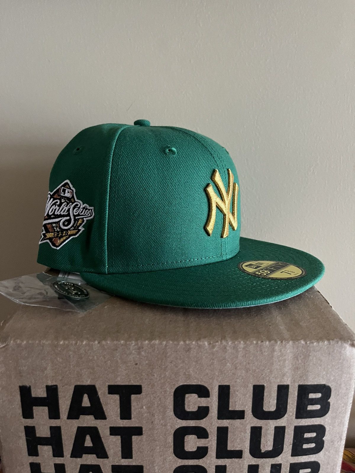 Hat Club × New Era 7 3/8 New York Yankees hat club Olympic bronze 1998 ws patch Size ONE SIZE - 1 Thumbnail