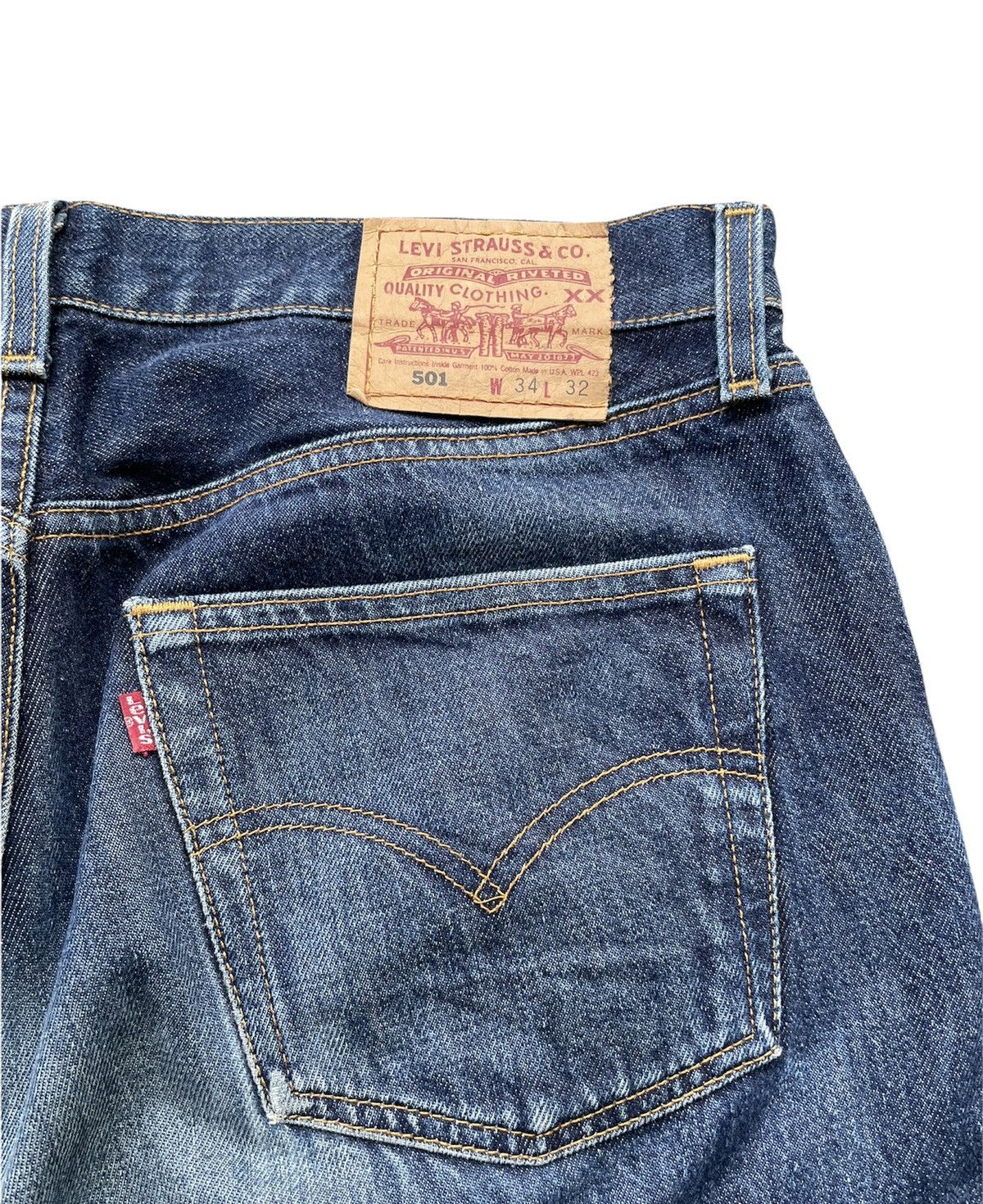 Le Grande Bleu (L.G.B.) Vintage Levi’s 501 1998 Usa Aging Faded Wash Denim Size US 34 / EU 50 - 10 Thumbnail