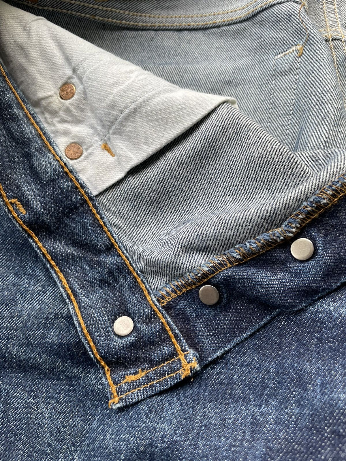 Le Grande Bleu (L.G.B.) Vintage Levi’s 501 1998 Usa Aging Faded Wash Denim Size US 34 / EU 50 - 16 Thumbnail