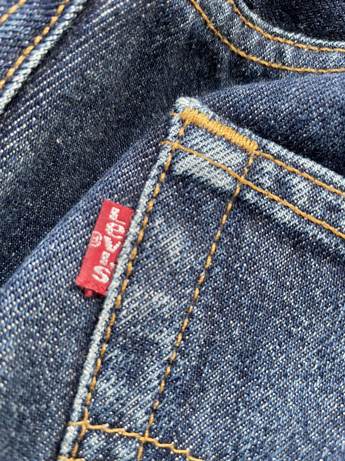 Le Grande Bleu (L.G.B.) Vintage Levi’s 501 1998 Usa Aging Faded Wash Denim Size US 34 / EU 50 - 12 Thumbnail