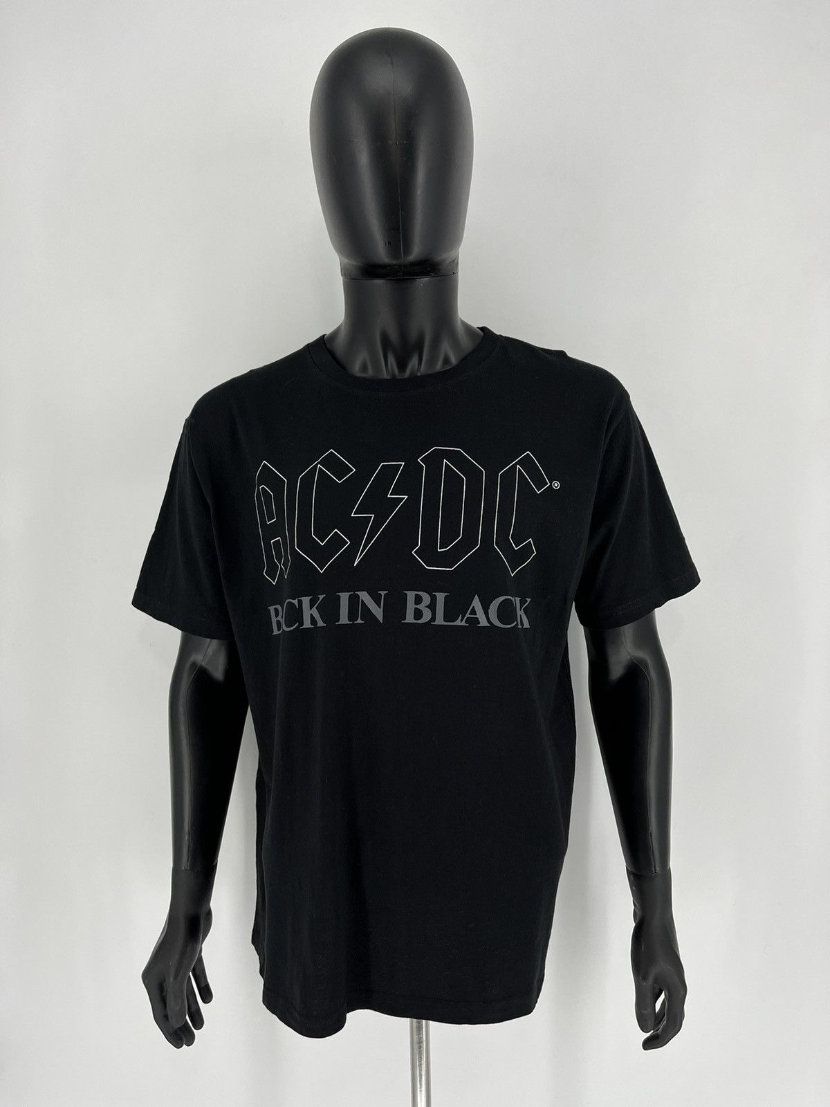 AC/DC × Band Tees × Vintage Vintage Y2K ACDC "Back in Black" T-Shirt Rock Band Size XL Size US XL / EU 56 / 4 - 2 Thumbnail