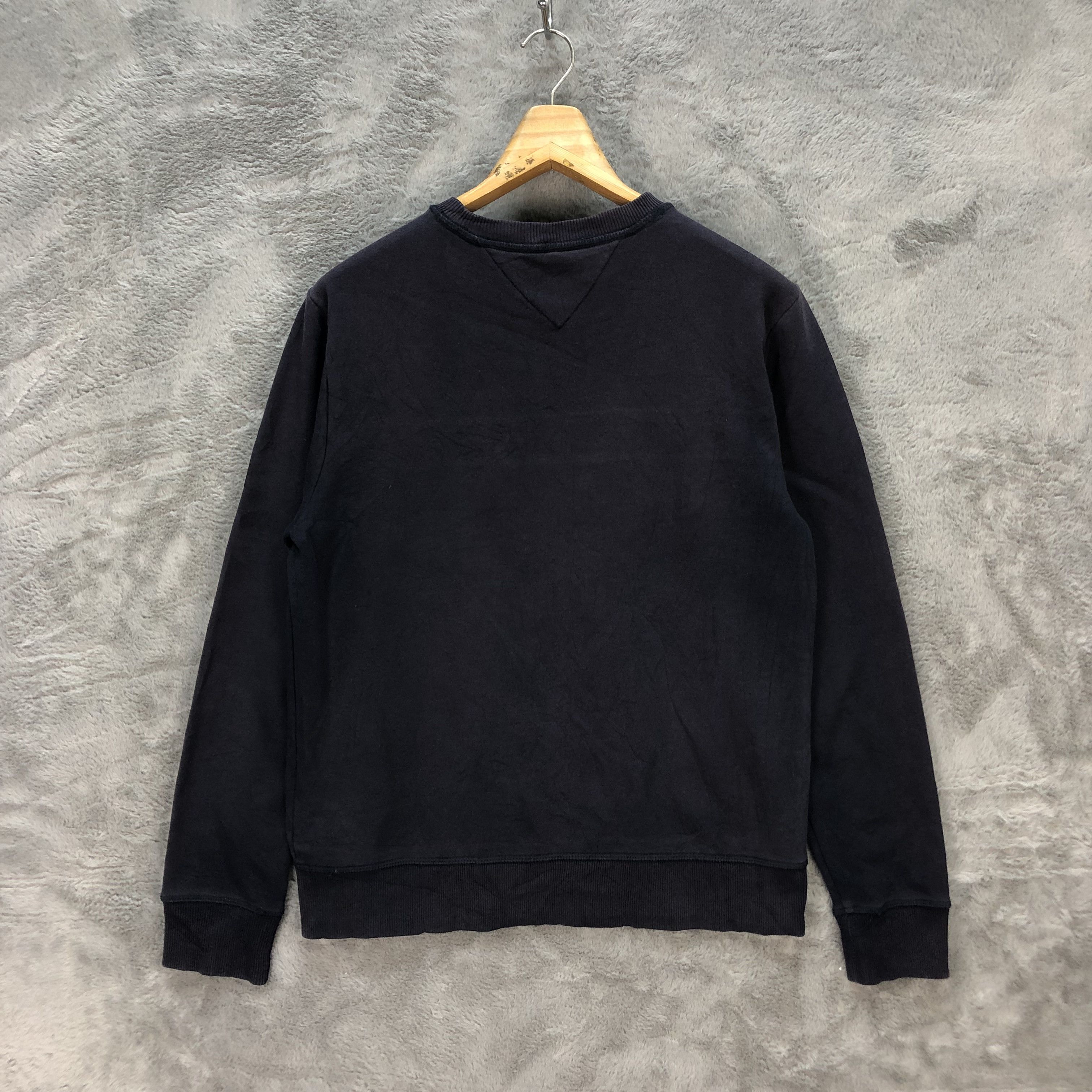 Tommy Hilfiger Tommy Hilfiger Big Logo Sweatshirts #6301-59 Size US M / EU 48-50 / 2 - 9 Thumbnail
