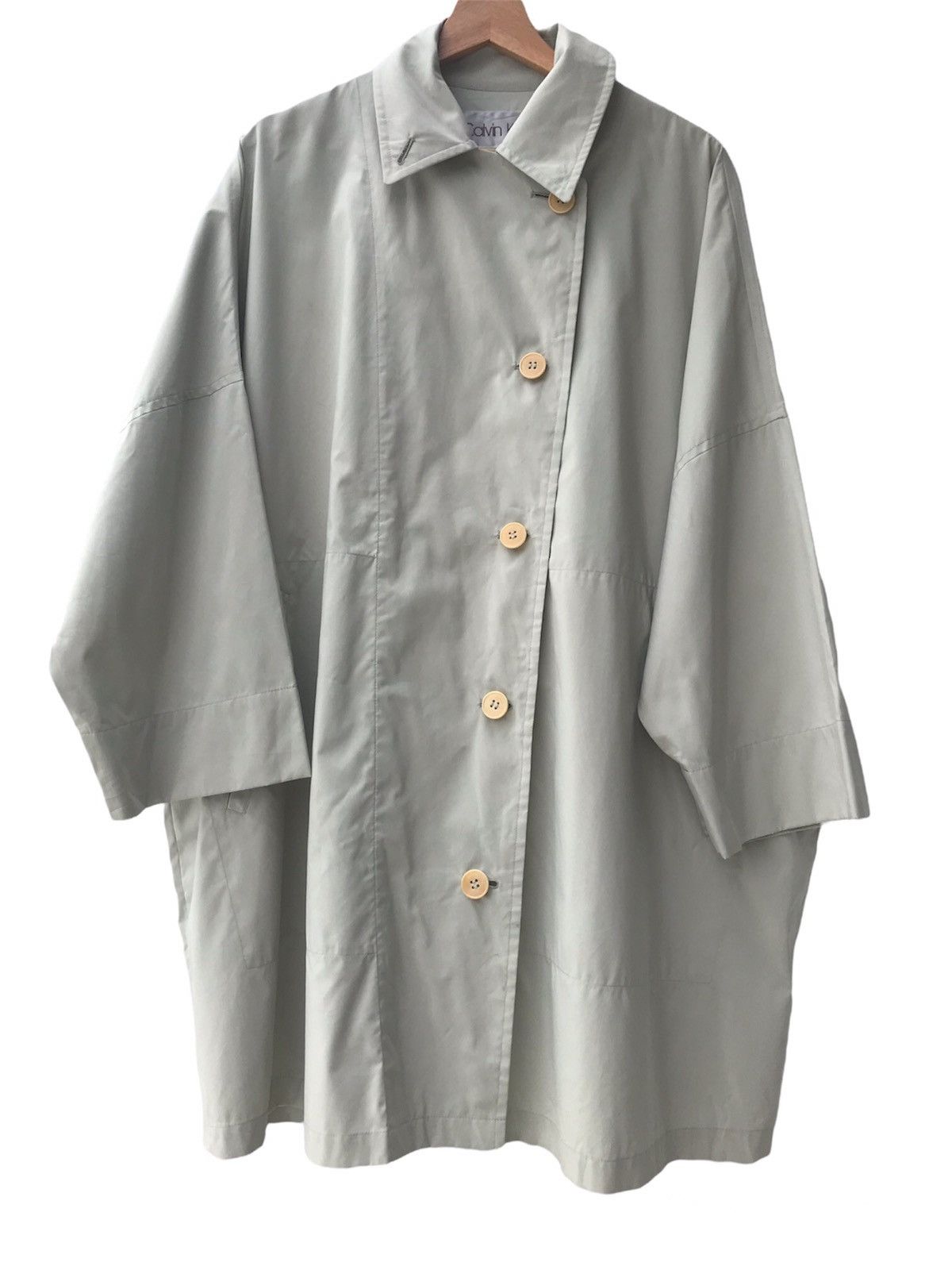 image of Avant Garde x Calvin Klein Vintage Calvin Klein Lightweight Coat Size 2 in Light Pastel Green, Men'