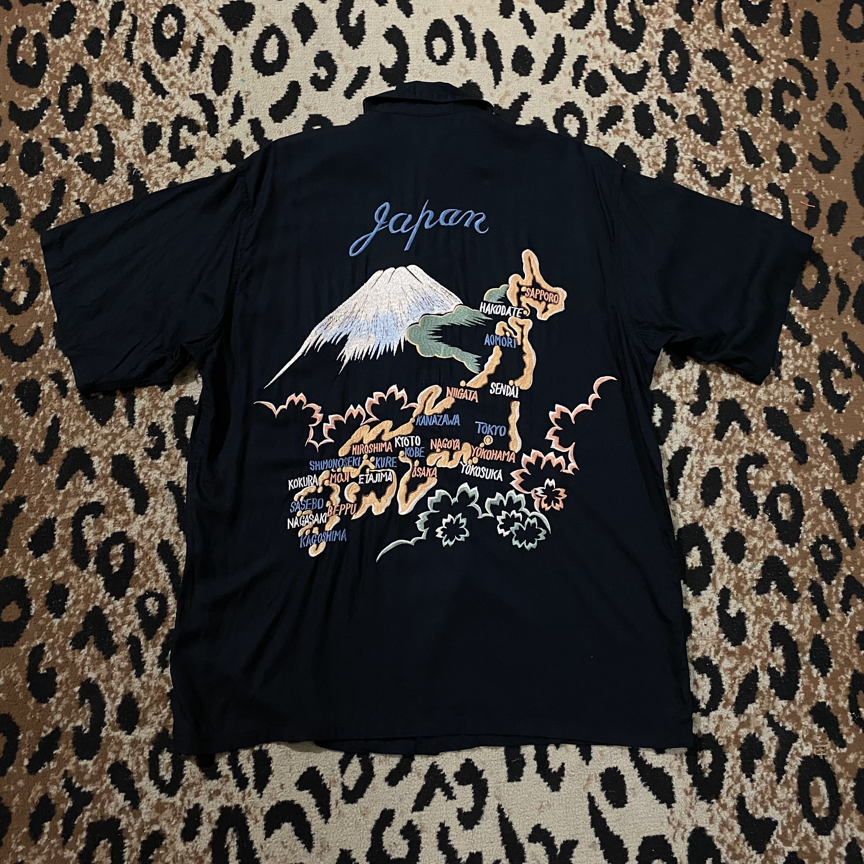 Japanese Brand Vintage Toyo Enterprise Sukajan Shirt TT31748 Size US L / EU 52-54 / 3 - 1 Thumbnail