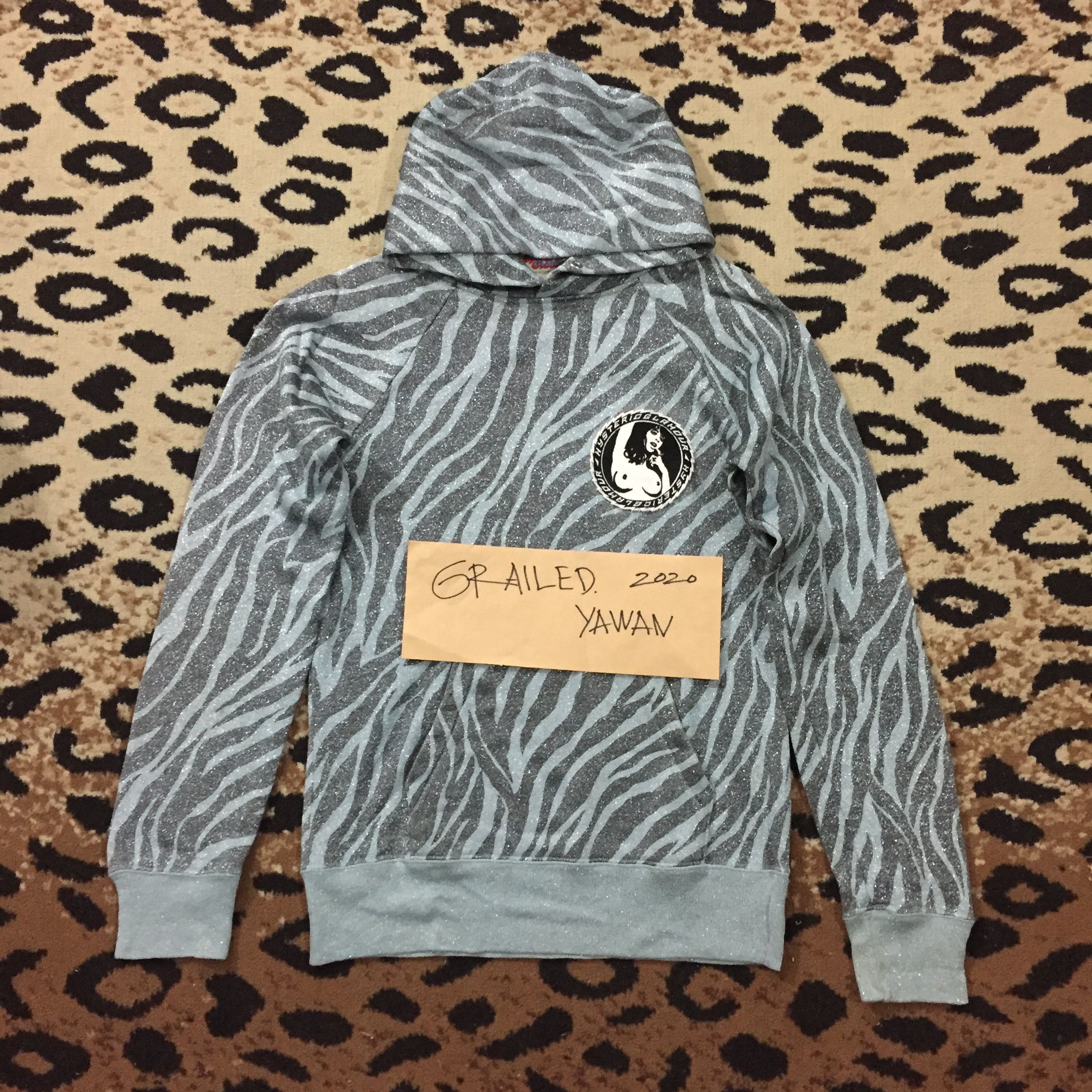 Hysteric Glamour Hysteric Glamour Japanese Brand Hoodie Sweatshirt Size US S / EU 44-46 / 1 - 1 Thumbnail
