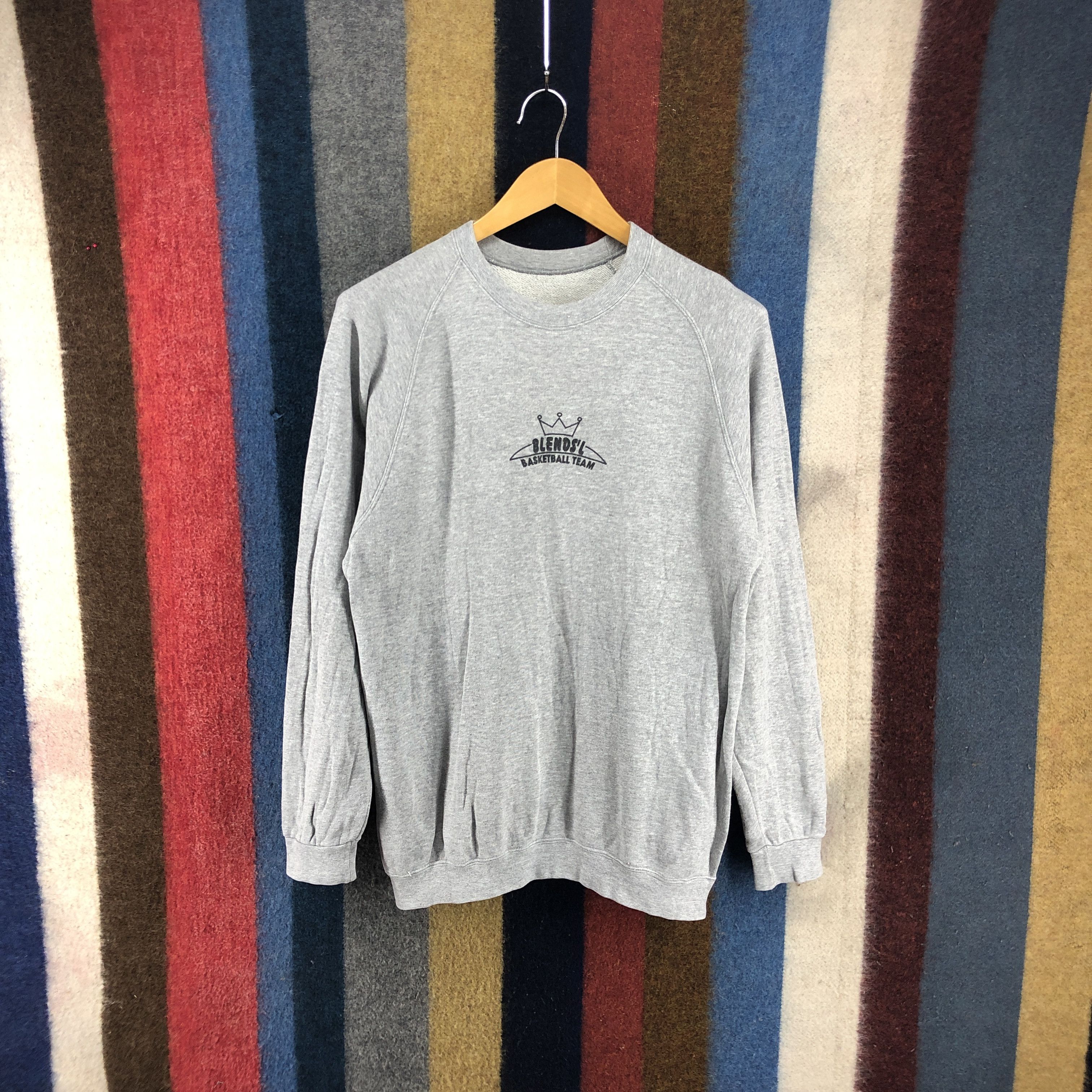 Vintage Vintage BLENDS LADYS Basketball Team Sweatshirt #0193/B Size US M / EU 48-50 / 2 - 3 Thumbnail