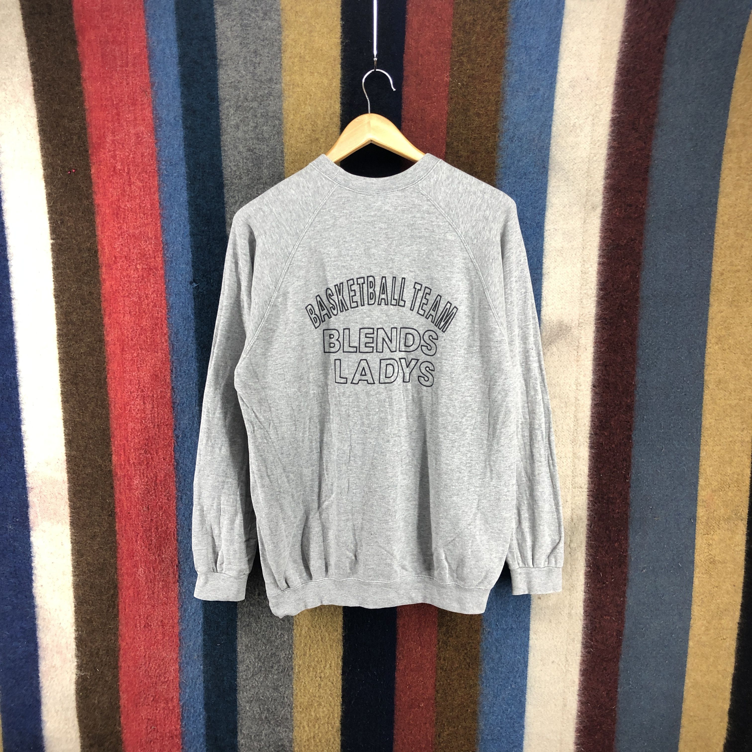 Vintage Vintage BLENDS LADYS Basketball Team Sweatshirt #0193/B Size US M / EU 48-50 / 2 - 1 Thumbnail