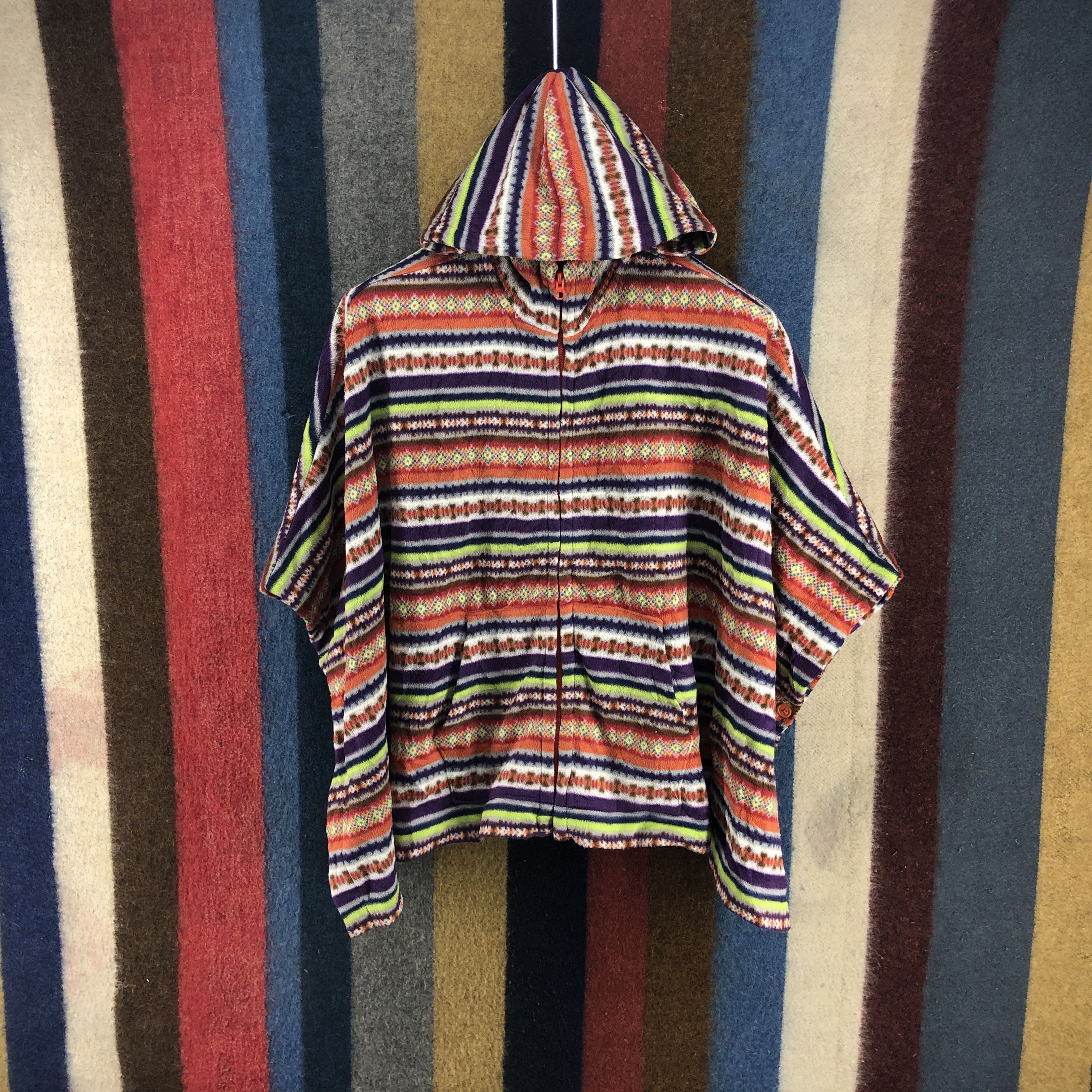Uniqlo UNIQLO Poncho Fleece #0101/A Size US M / EU 48-50 / 2 - 2 Thumbnail