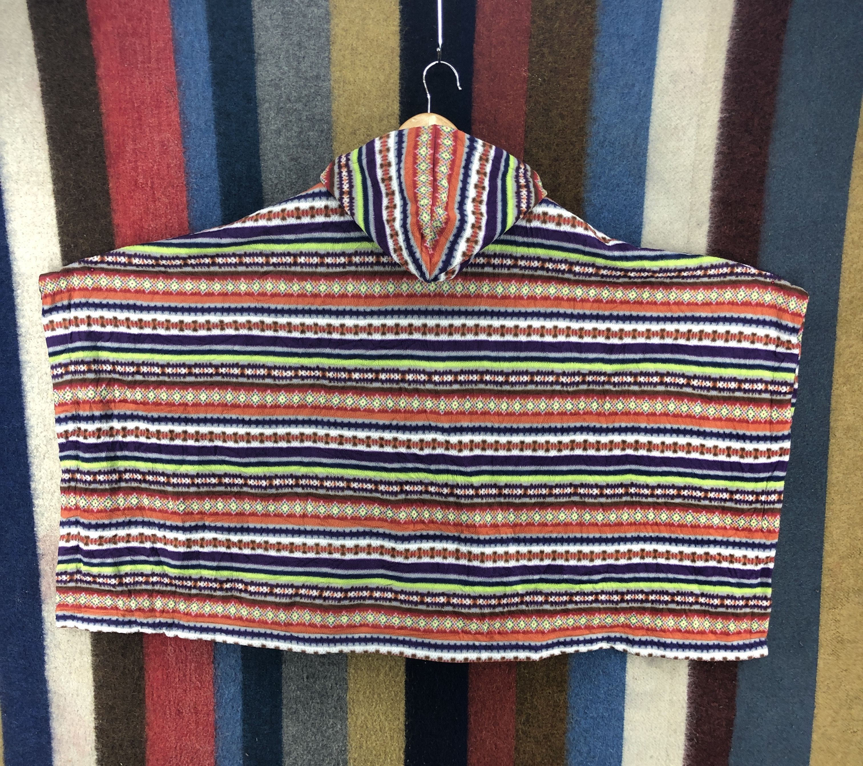 Uniqlo UNIQLO Poncho Fleece #0101/A Size US M / EU 48-50 / 2 - 7 Thumbnail