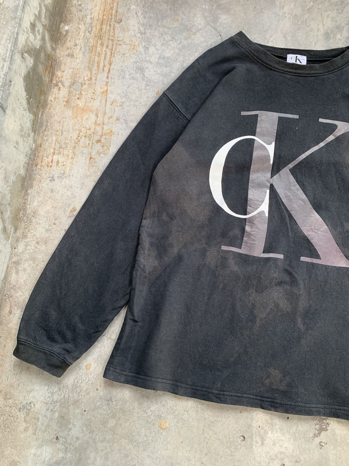Calvin Klein Vintage Thrashed Faded Calvin Klein Sweatshirt Big Logo Size US L / EU 52-54 / 3 - 2 Thumbnail