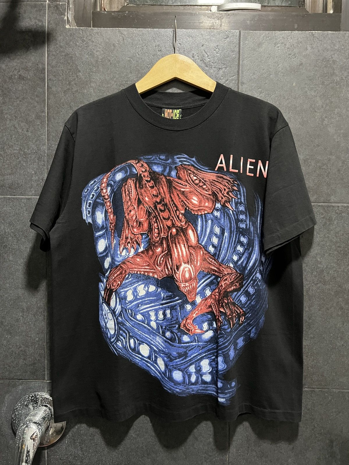 Vintage Vintage 90’s alien movie tshirt Grailed