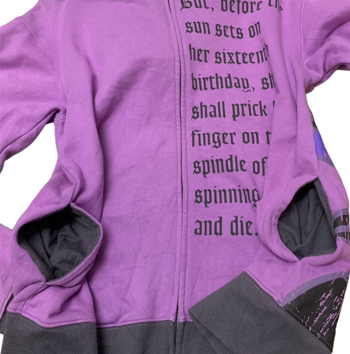 Disney disney villain malificent aop hoodie Size US M / EU 48-50 / 2 - 6 Thumbnail