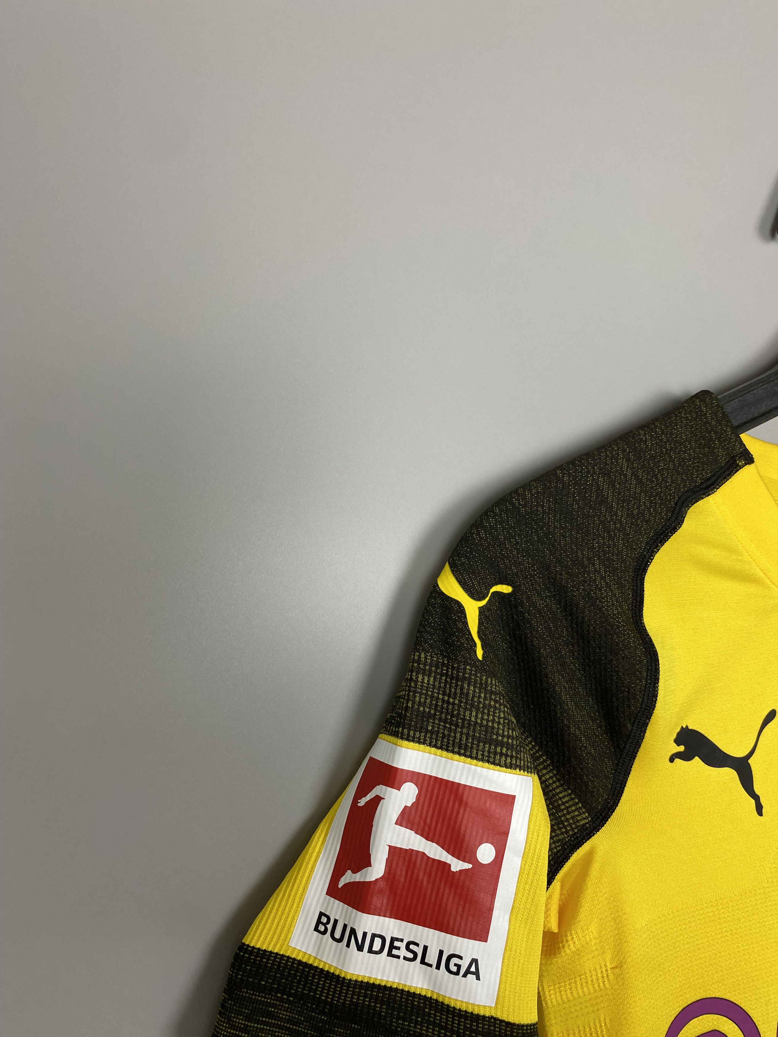 Puma 2018-19 Dortmund Puma Home Jersey Paco Alcacer #9 Football Size US S / EU 44-46 / 1 - 5 Thumbnail
