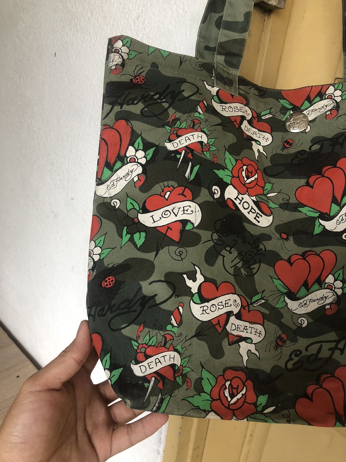 Ed Hardy Rare❗️Ed Hardey Full Printed Tote Bag Size ONE SIZE - 9 Thumbnail