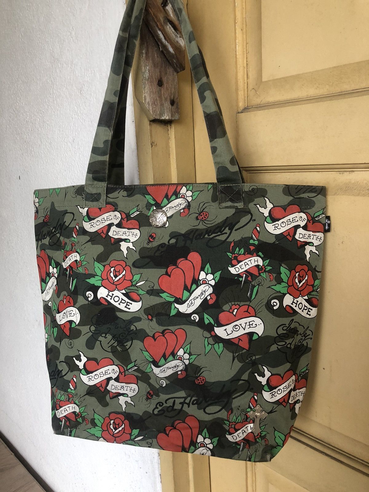 Ed Hardy Rare❗️Ed Hardey Full Printed Tote Bag Size ONE SIZE - 6 Thumbnail