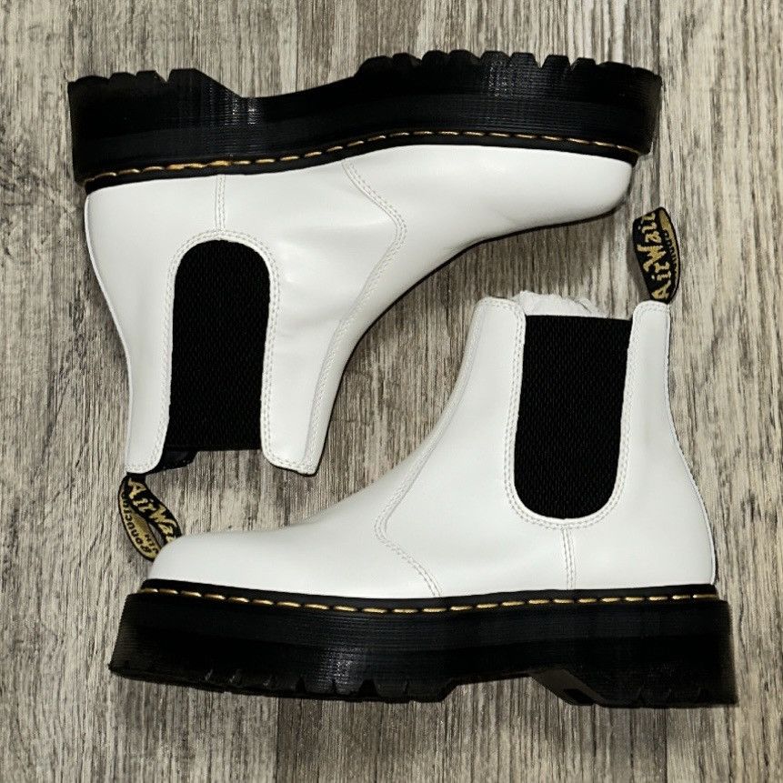 Dr. Martens Dr. Martens White Smooth 2976 Platform Chelsea Boots Size US 9 / EU 42 - 2 Thumbnail