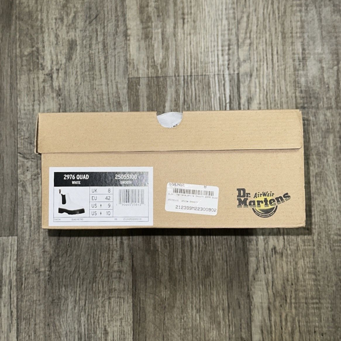 Dr. Martens Dr. Martens White Smooth 2976 Platform Chelsea Boots Size US 9 / EU 42 - 5 Thumbnail
