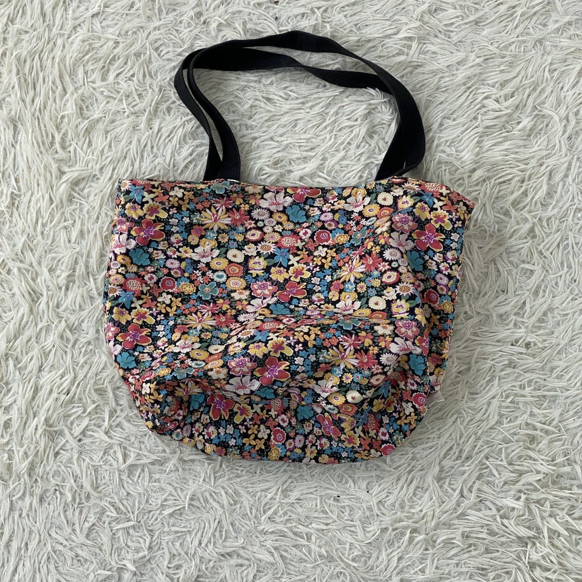 SHIPS 🔥LAST PRICE🔥Ships Japan Black/Flowering Reversible Totebag Size ONE SIZE - 5 Thumbnail