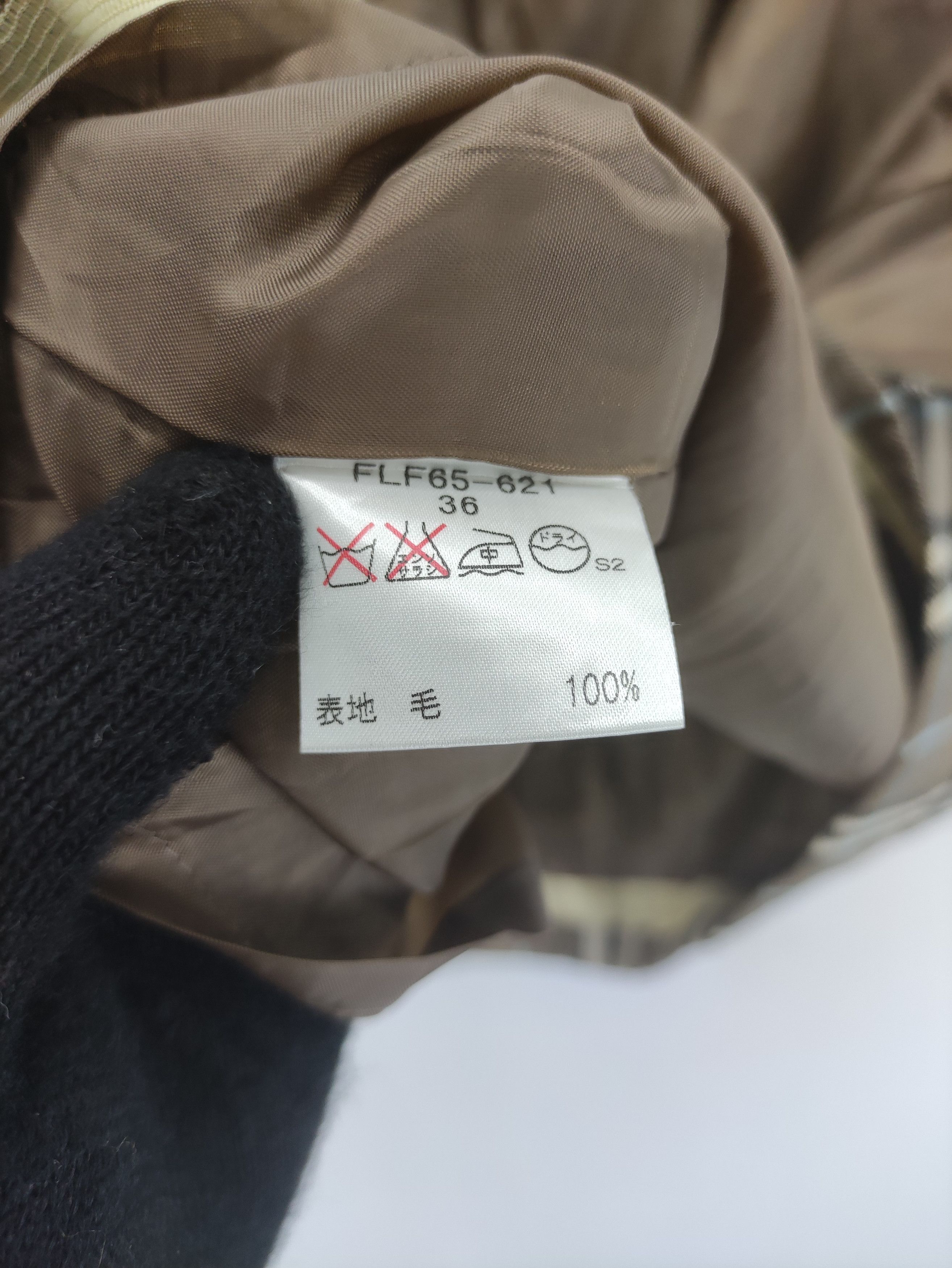 Burberry × Vintage Vintage Burberry London Mini Skirt Nova Check Size 27" / US 4 / IT 40 - 5 Thumbnail