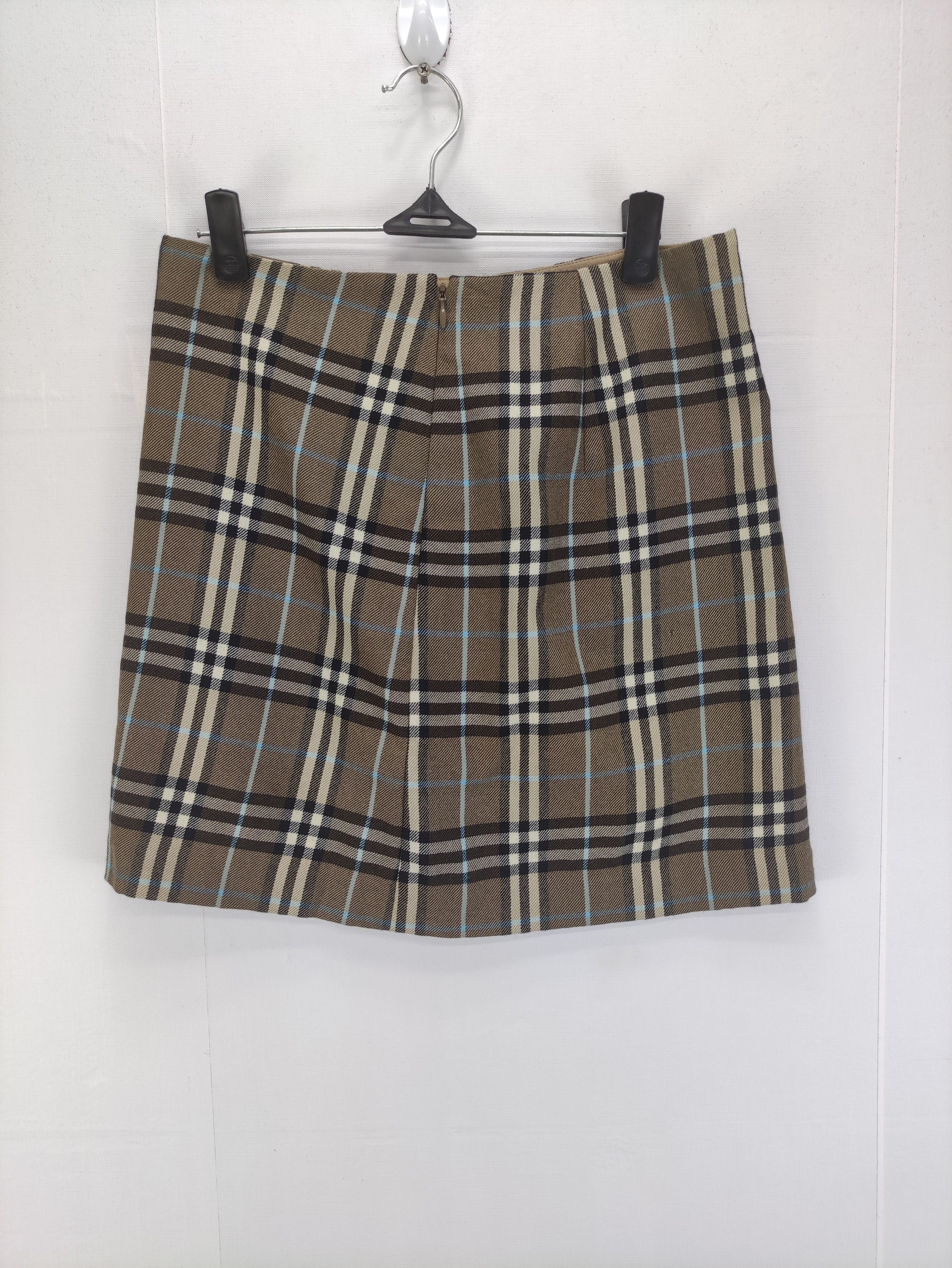 Burberry × Vintage Vintage Burberry London Mini Skirt Nova Check Size 27" / US 4 / IT 40 - 1 Thumbnail