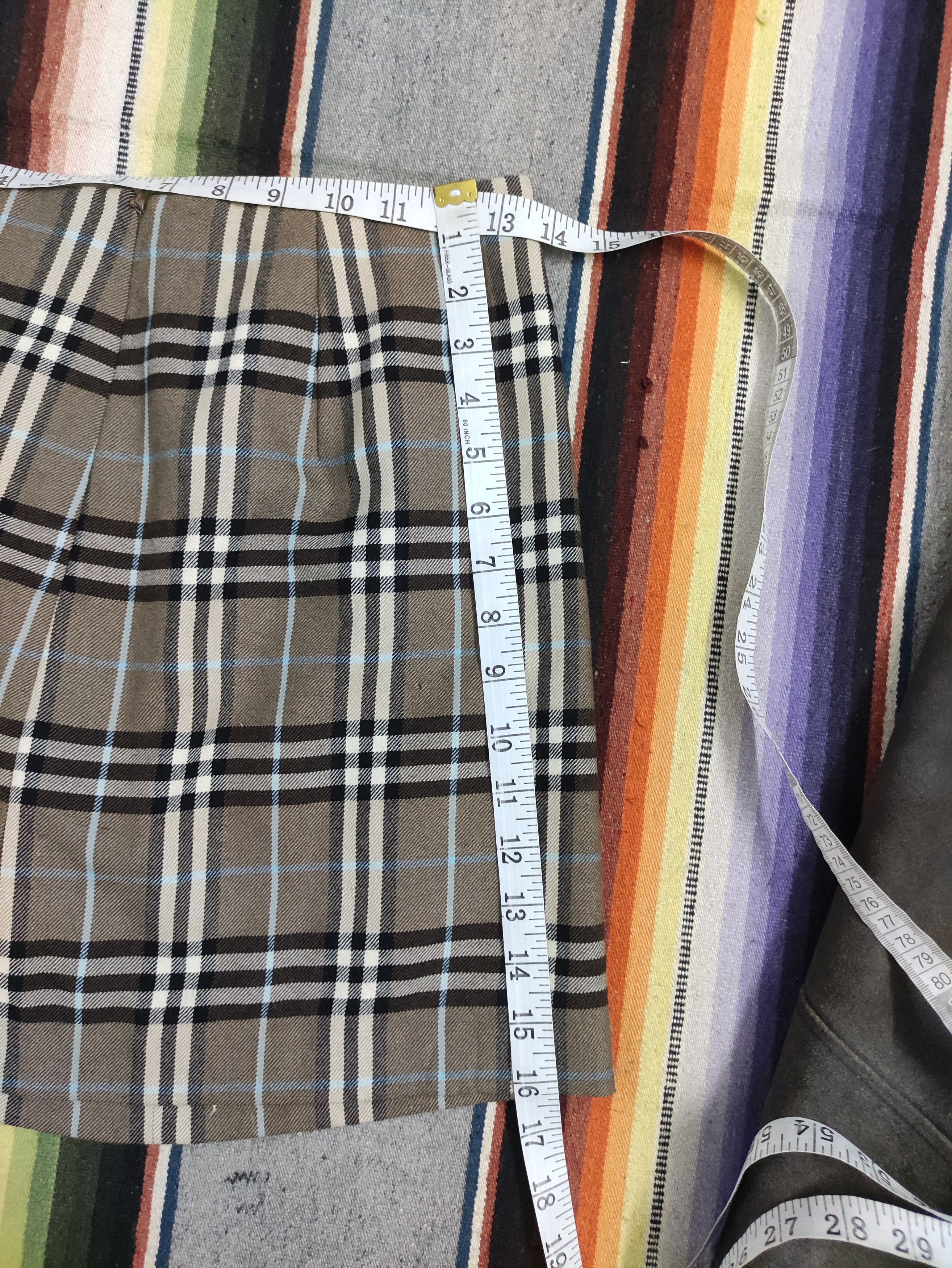 Burberry × Vintage Vintage Burberry London Mini Skirt Nova Check Size 27" / US 4 / IT 40 - 8 Thumbnail