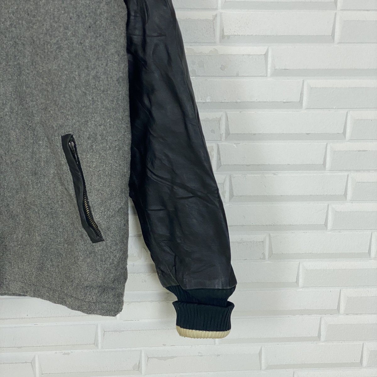 Genuine Leather 🔥LAST PRICE🔥 Japanese Turtleneck Wool Leather Varsity Size US S / EU 44-46 / 1 - 6 Thumbnail