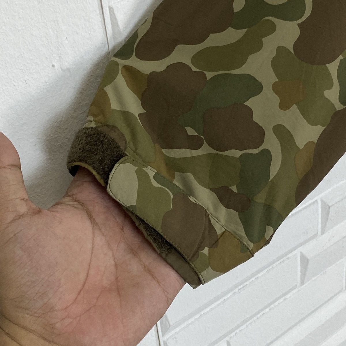 The North Face The North Face Camouflage Windbreaker Size US L / EU 52-54 / 3 - 7 Thumbnail