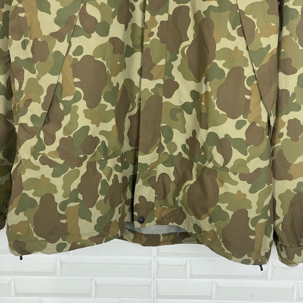 The North Face The North Face Camouflage Windbreaker Size US L / EU 52-54 / 3 - 6 Thumbnail