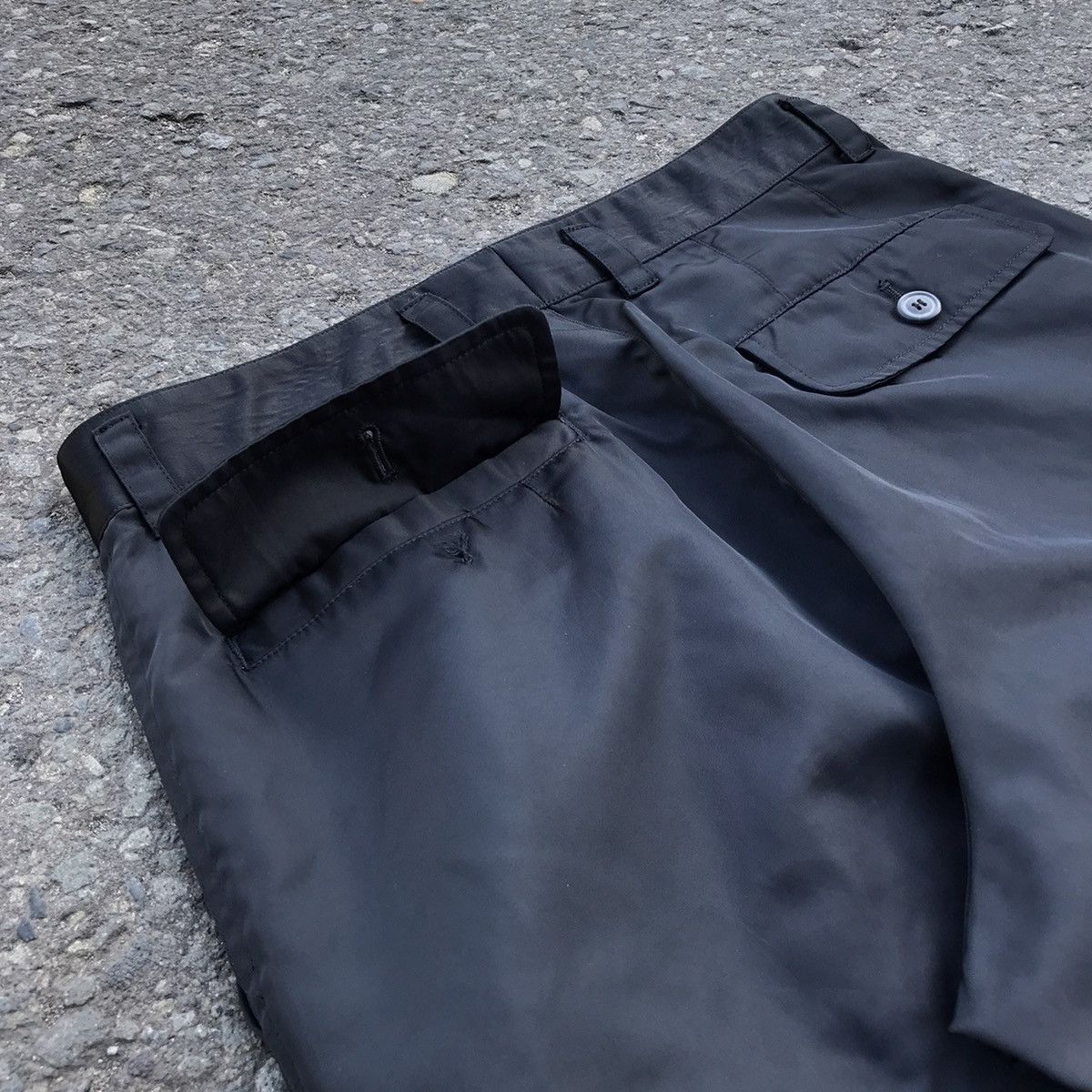 Issey Miyake ISSEY MIYAKE MEN MULTIPOCKET Y2K NYLON PANTS Size US 30 / EU 46 - 13 Thumbnail