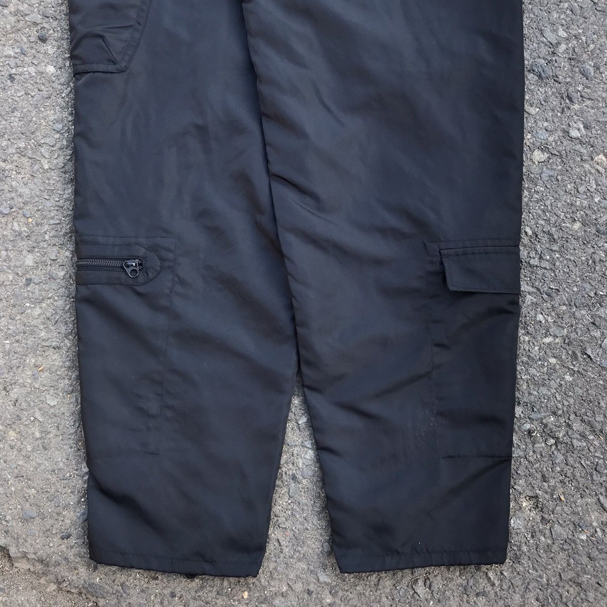 Issey Miyake ISSEY MIYAKE MEN MULTIPOCKET Y2K NYLON PANTS Size US 30 / EU 46 - 10 Thumbnail