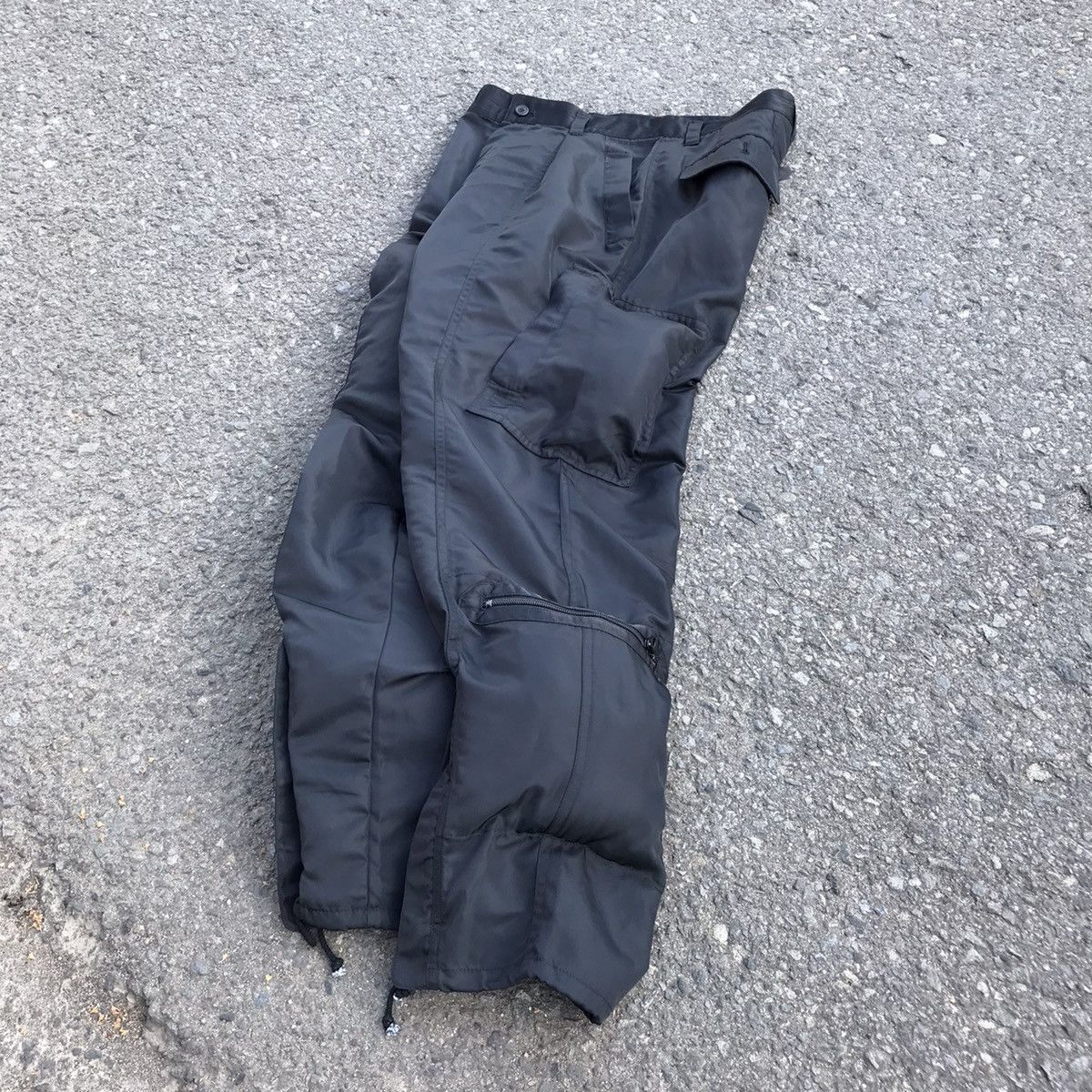 Issey Miyake ISSEY MIYAKE MEN MULTIPOCKET Y2K NYLON PANTS Size US 30 / EU 46 - 3 Thumbnail