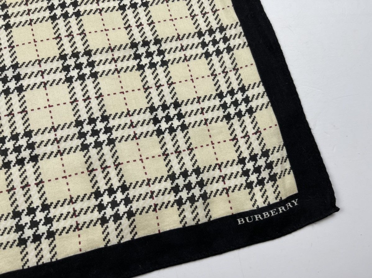Burberry burberry bandana handkerchief neckerchief scarf HC0636 Size ONE SIZE - 3 Thumbnail