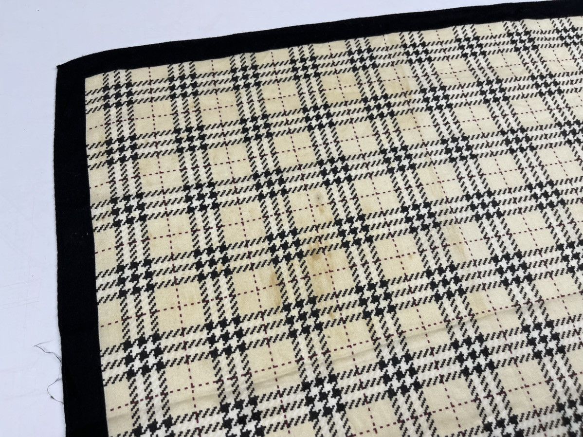 Burberry burberry bandana handkerchief neckerchief scarf HC0636 Size ONE SIZE - 4 Thumbnail