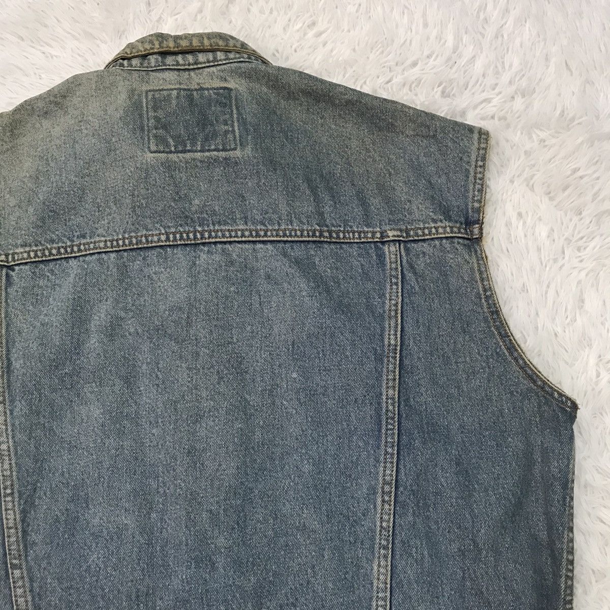 Edwin Gold rush Edwin sleeveless Size US L / EU 52-54 / 3 - 17 Thumbnail