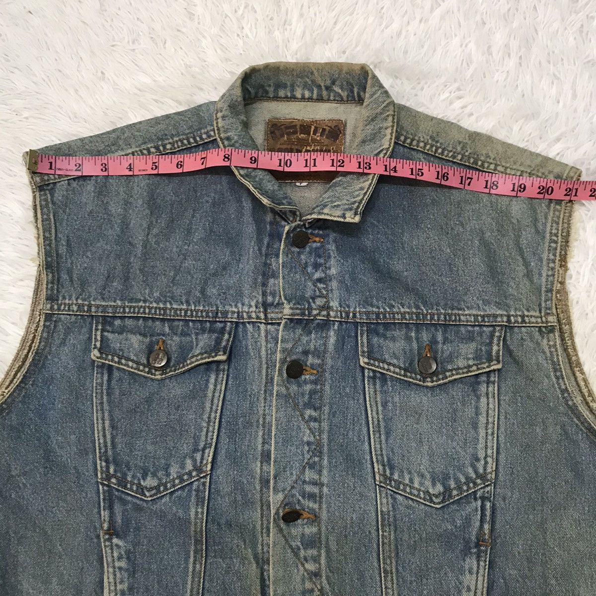 Edwin Gold rush Edwin sleeveless Size US L / EU 52-54 / 3 - 4 Thumbnail