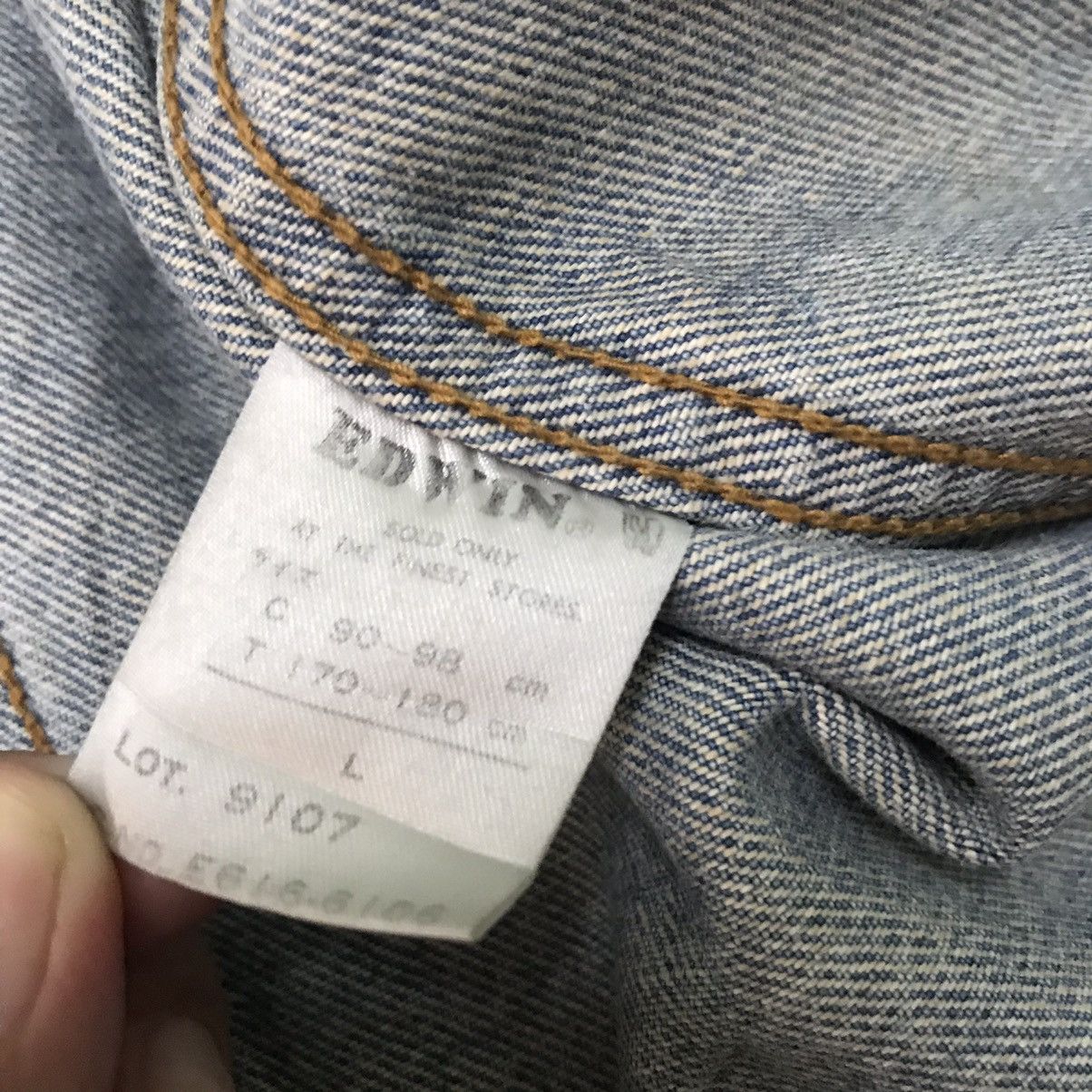 Edwin Gold rush Edwin sleeveless Size US L / EU 52-54 / 3 - 7 Thumbnail