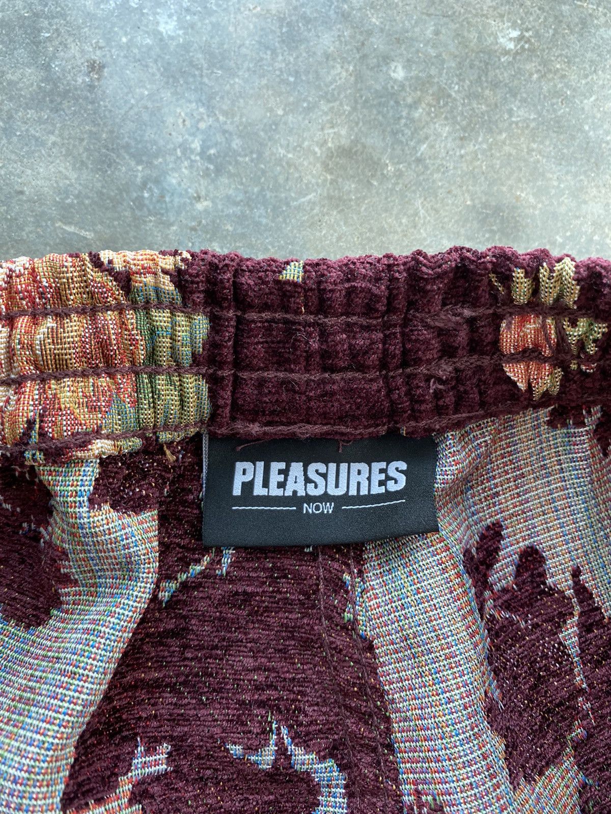 Pleasures Pleasures Now Burgundy Flower / Floral Tapestry Shorts XL ❄️ Size US 36 / EU 52 - 5 Thumbnail