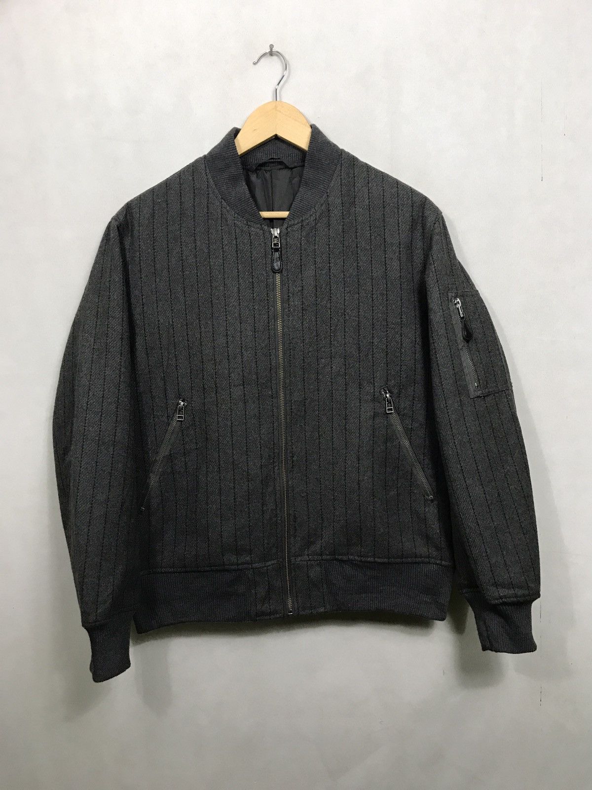Japanese Brand 🔊🔥FINAL DROP🔥GU BOMBER MA-1 JACKET MADE IN JAPAN Size US M / EU 48-50 / 2 - 1 Thumbnail