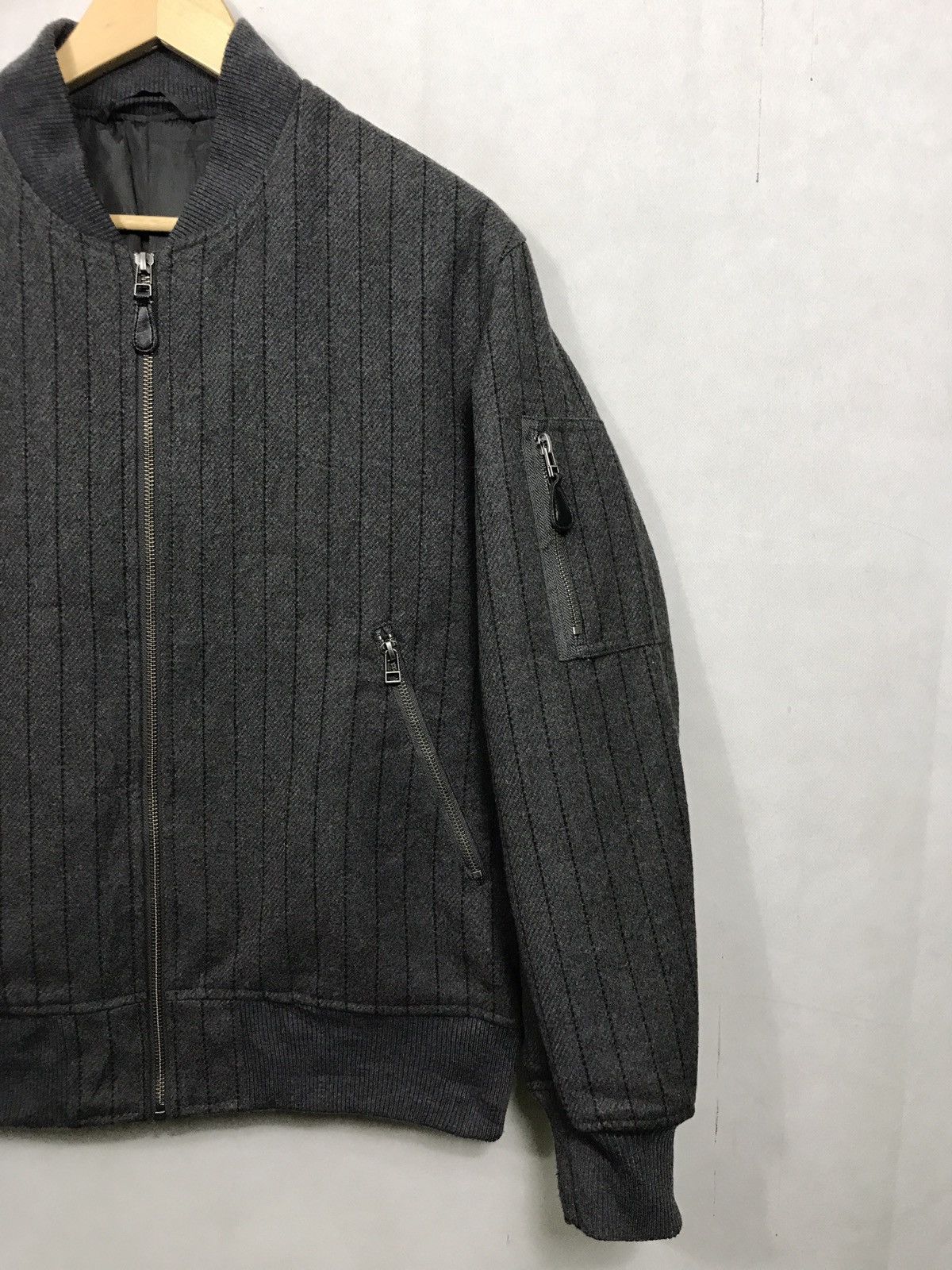 Japanese Brand 🔊🔥FINAL DROP🔥GU BOMBER MA-1 JACKET MADE IN JAPAN Size US M / EU 48-50 / 2 - 4 Thumbnail