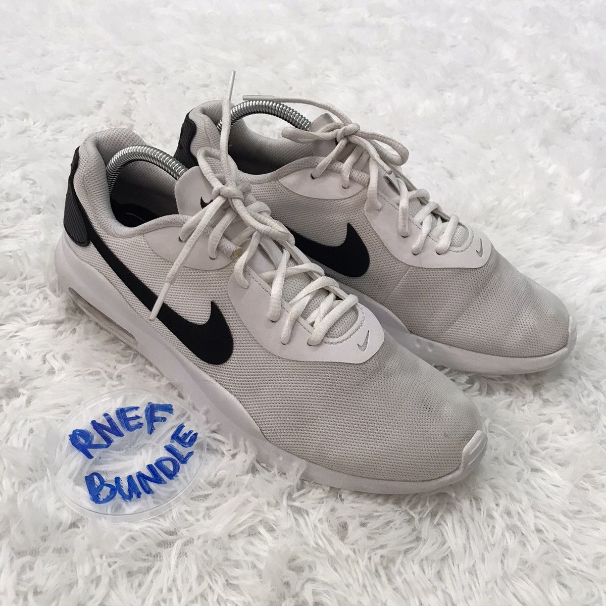 Nike Nike Air Max Oketo White Black Size US 9.5 / EU 42-43 - 3 Thumbnail