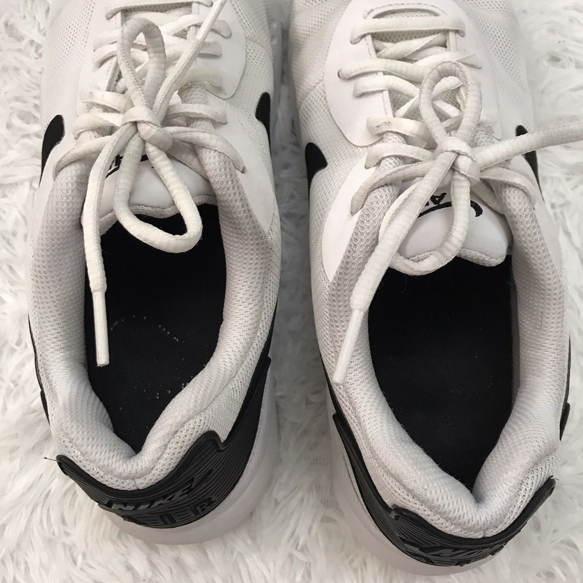 Nike Nike Air Max Oketo White Black Size US 9.5 / EU 42-43 - 8 Thumbnail
