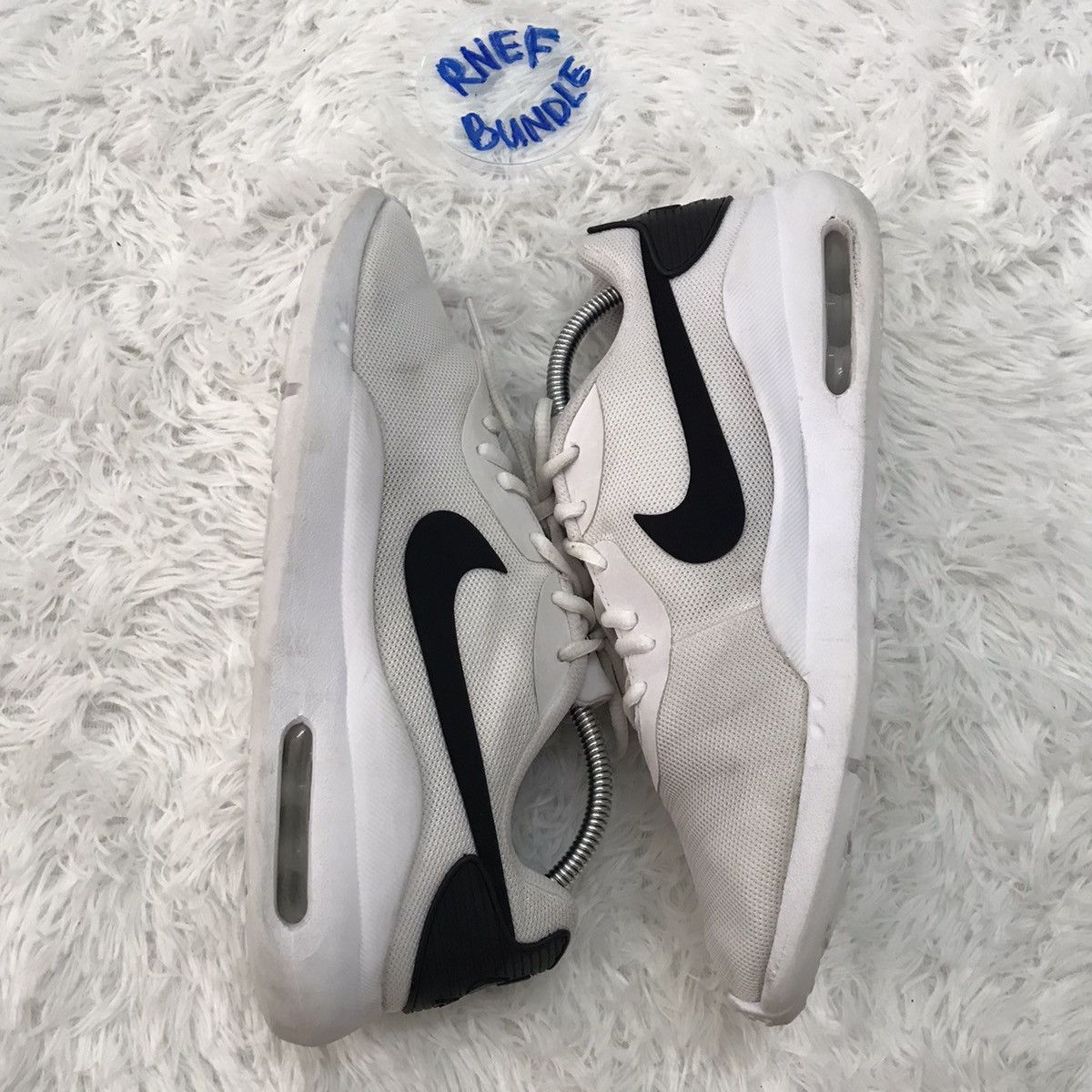 Nike Nike Air Max Oketo White Black Size US 9.5 / EU 42-43 - 1 Thumbnail