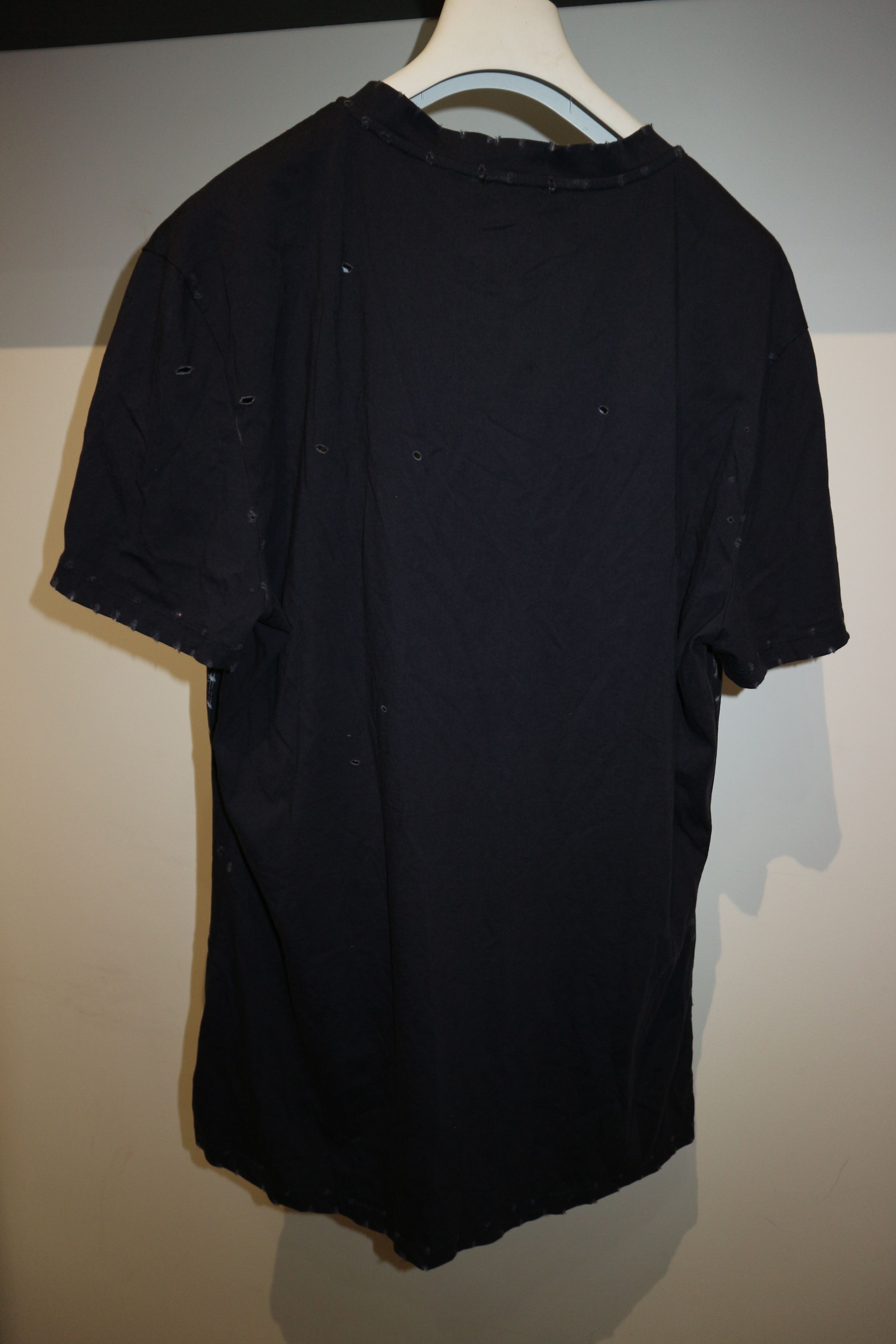 Balmain V-neck Galaxy print t-shirt Size US M / EU 48-50 / 2 - 8 Thumbnail