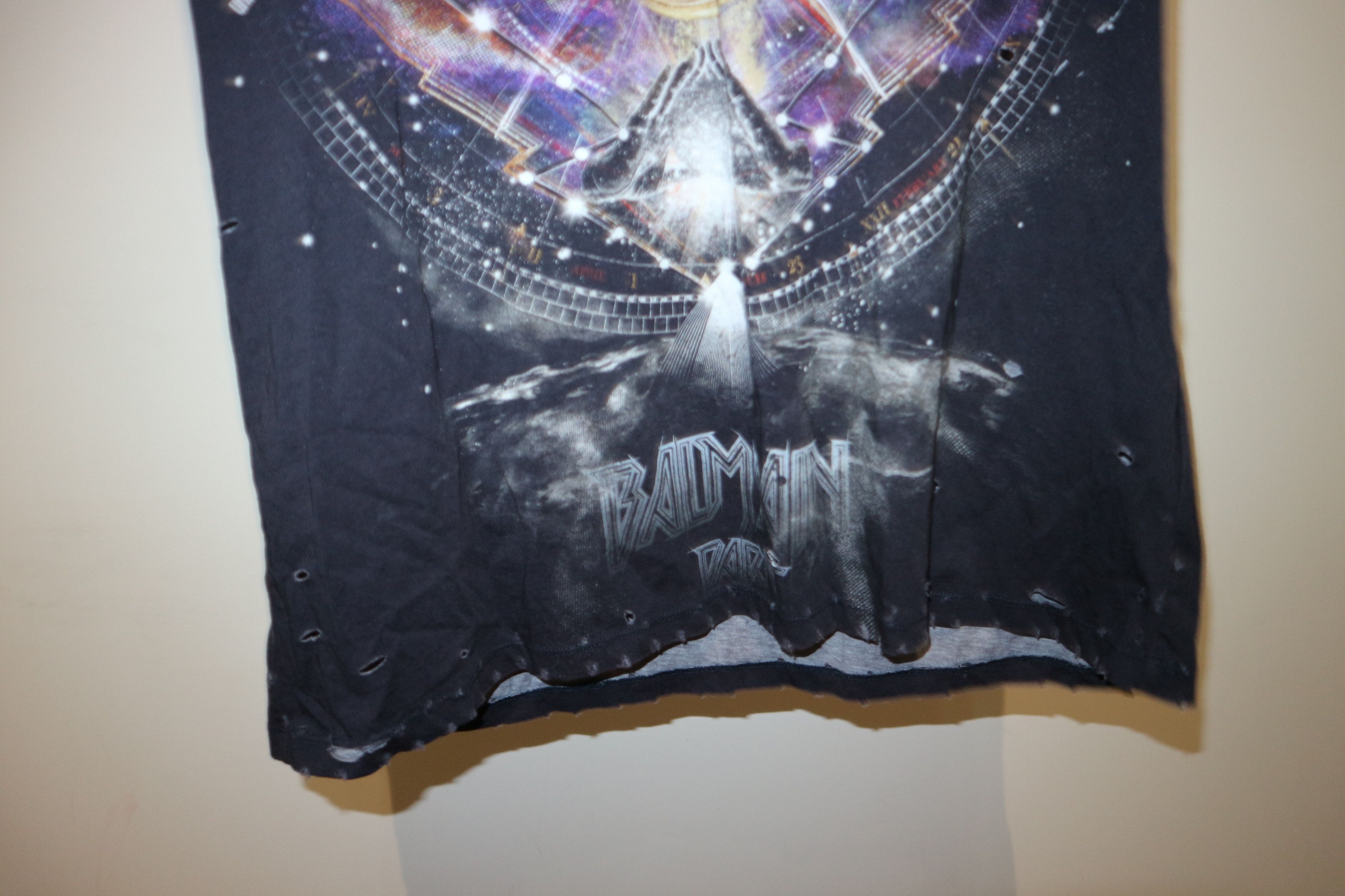 Balmain V-neck Galaxy print t-shirt Size US M / EU 48-50 / 2 - 3 Thumbnail