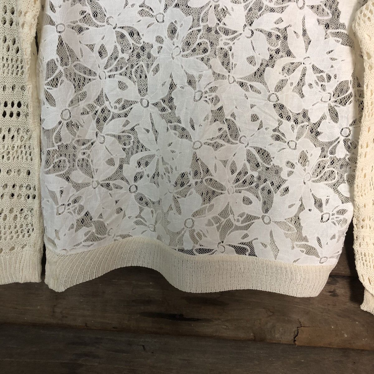 Homespun Knitwear Grow Mesh Net Crocher White Knitwear #7187 Size S / US 4 / IT 40 - 8 Thumbnail